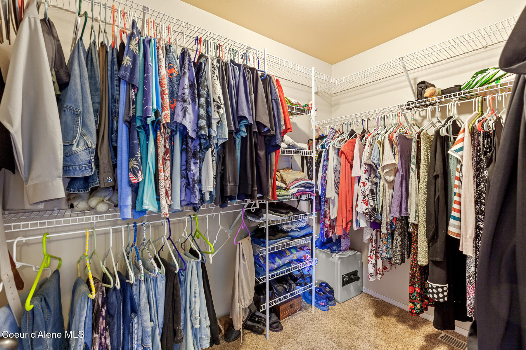 Hayden, Idaho, 83835, United States, 3 Bedrooms Bedrooms, ,2 BathroomsBathrooms,Residential,For Sale,1976202