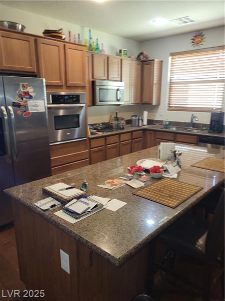 Henderson, Nevada, 89011, United States, 3 Bedrooms Bedrooms, ,3 BathroomsBathrooms,Residential,For Sale,1975179