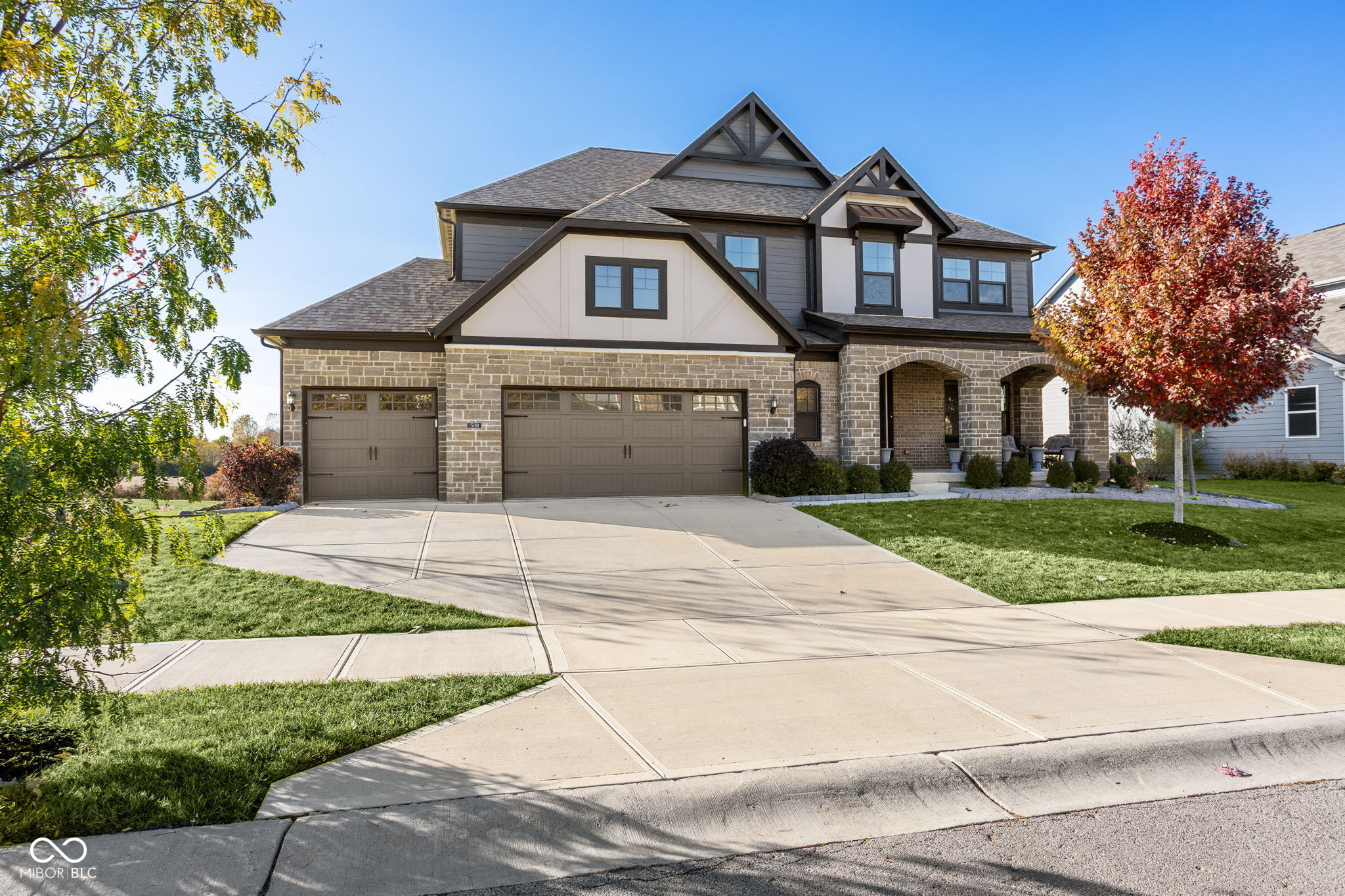 Noblesville, Indiana, 46062, United States, 6 Bedrooms Bedrooms, ,4 BathroomsBathrooms,Residential,For Sale,1987337