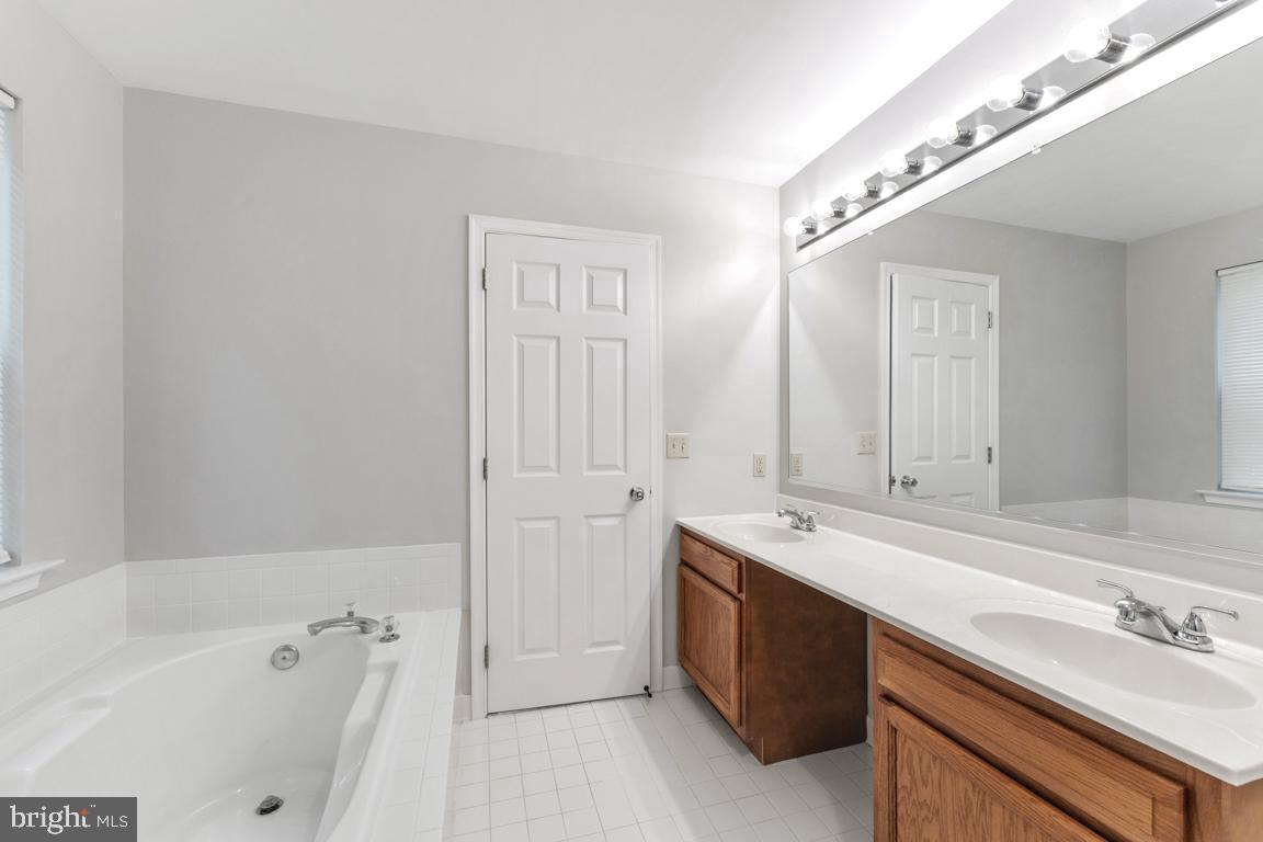 Sunderland, Maryland, 20689, United States, 3 Bedrooms Bedrooms, ,3 BathroomsBathrooms,Residential,For Sale,1976798