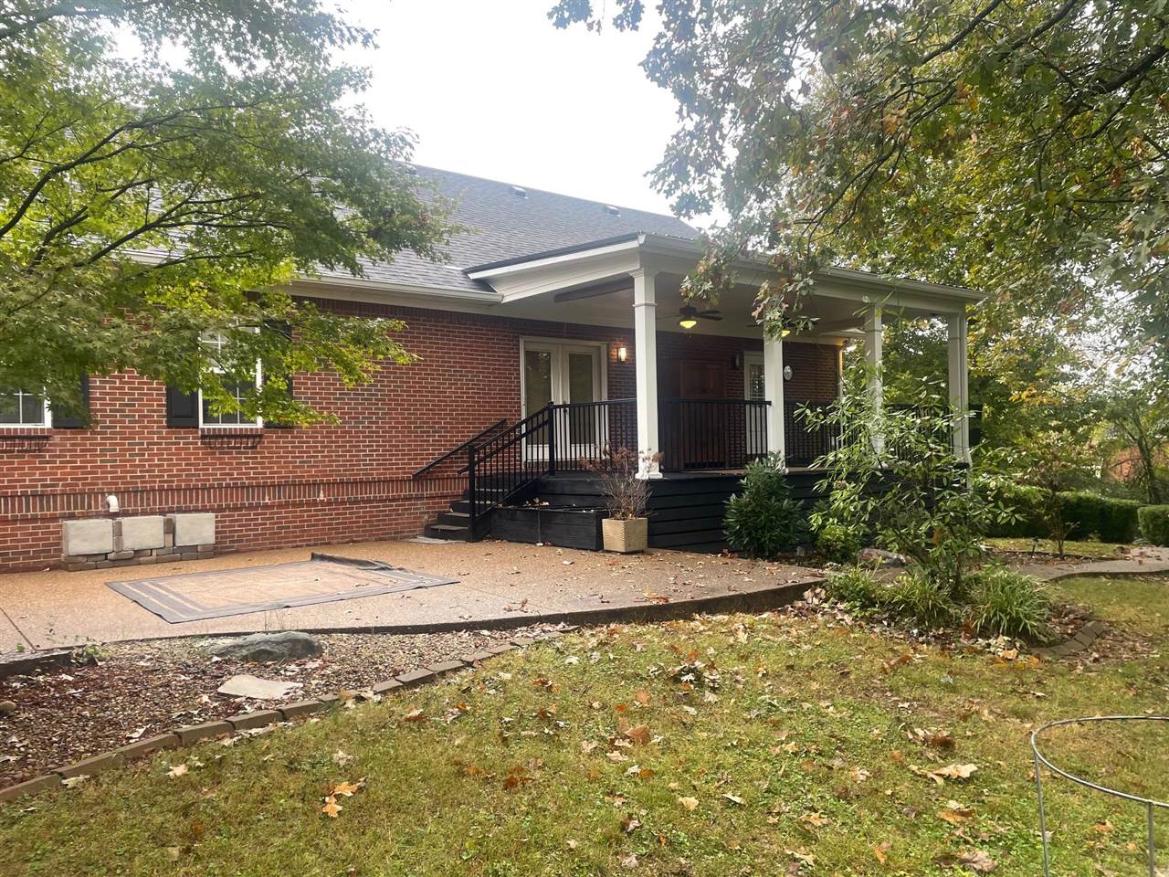 Bowling Green, Kentucky, 42104, United States, 4 Bedrooms Bedrooms, ,5 BathroomsBathrooms,Residential,For Sale,1971353