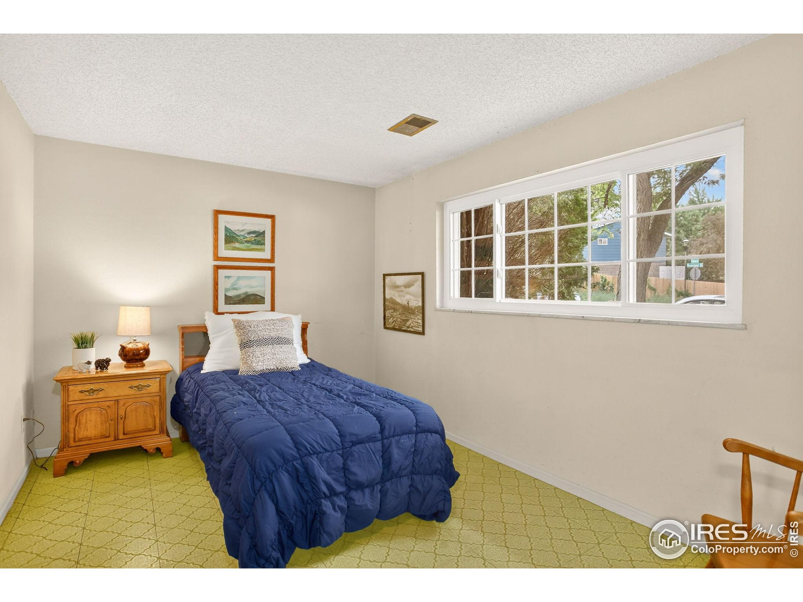 Longmont, Colorado, 80501, United States, 4 Bedrooms Bedrooms, ,2 BathroomsBathrooms,Residential,For Sale,1994687