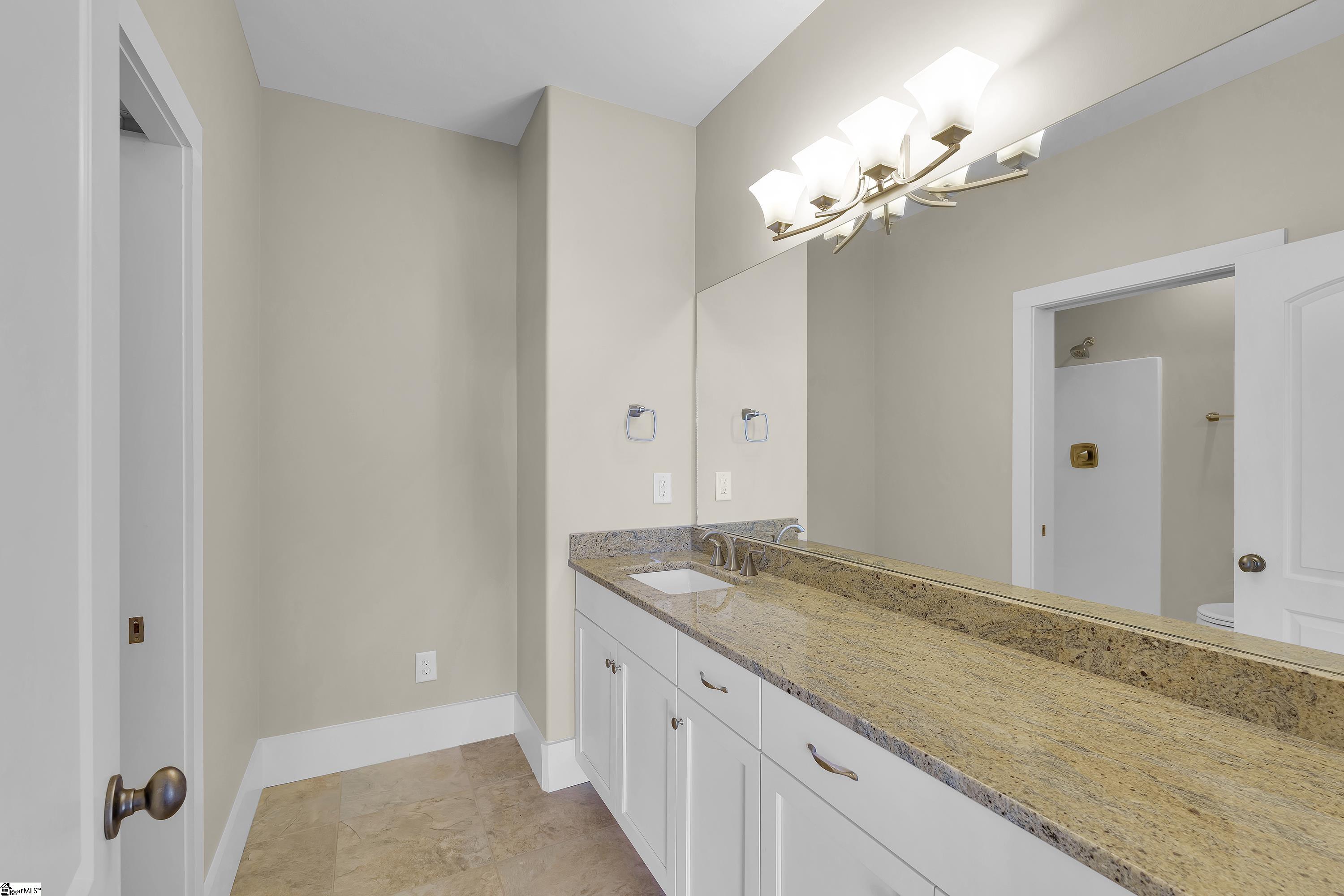 Piedmont, South Carolina, 29673, United States, 4 Bedrooms Bedrooms, ,4 BathroomsBathrooms,Residential,For Sale,2002140