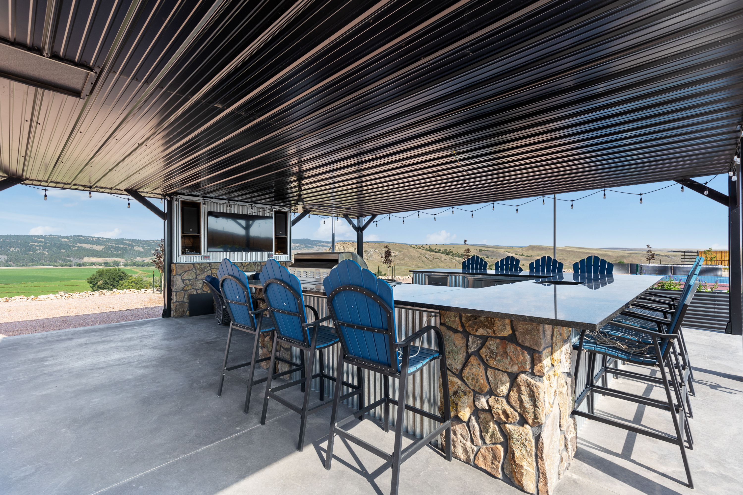 Hot Springs, South Dakota, 57747, United States, 6 Bedrooms Bedrooms, ,6 BathroomsBathrooms,Residential,For Sale,1978039