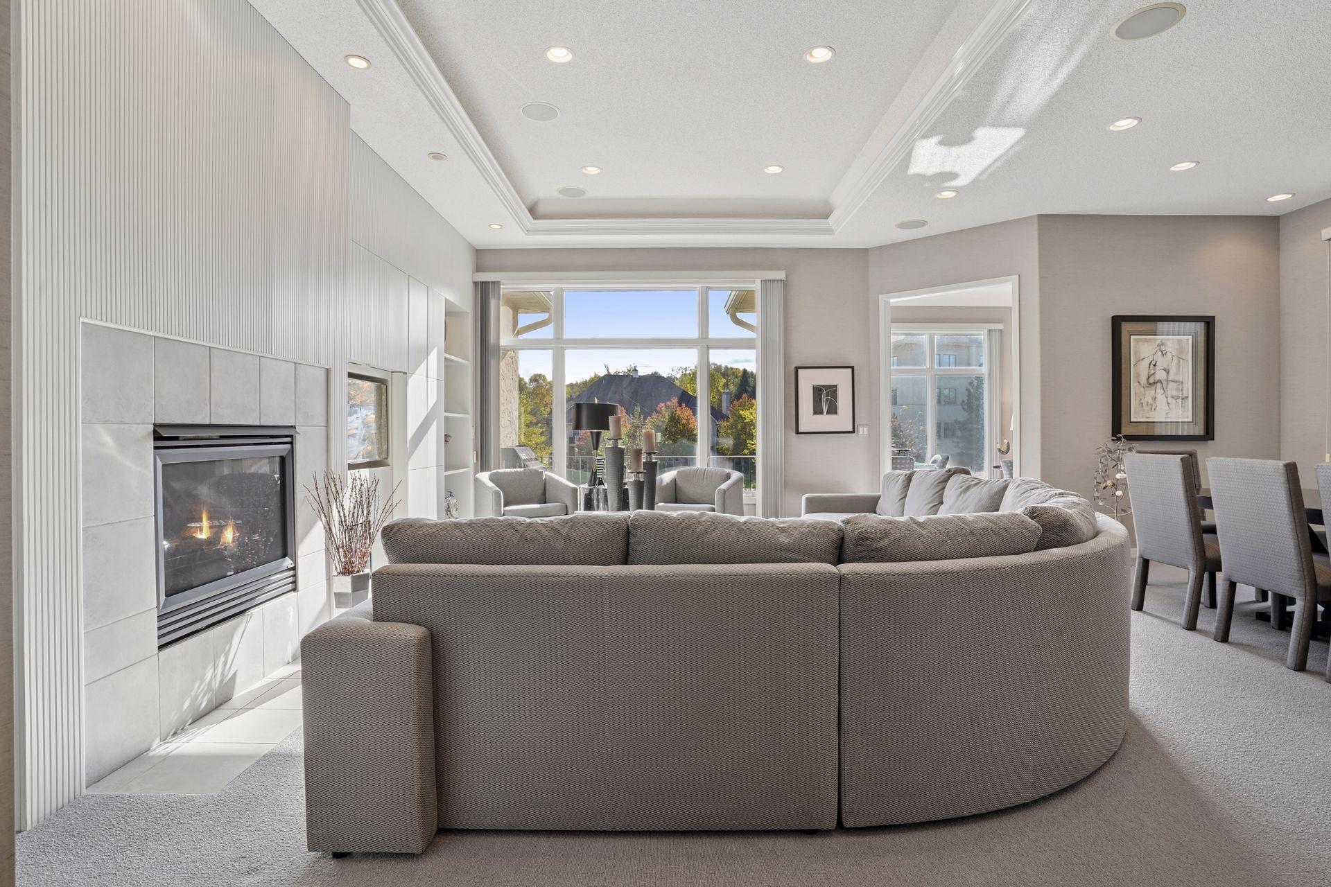 Lilydale, Minnesota, 55118, United States, 3 Bedrooms Bedrooms, ,3 BathroomsBathrooms,Residential,For Sale,1989452