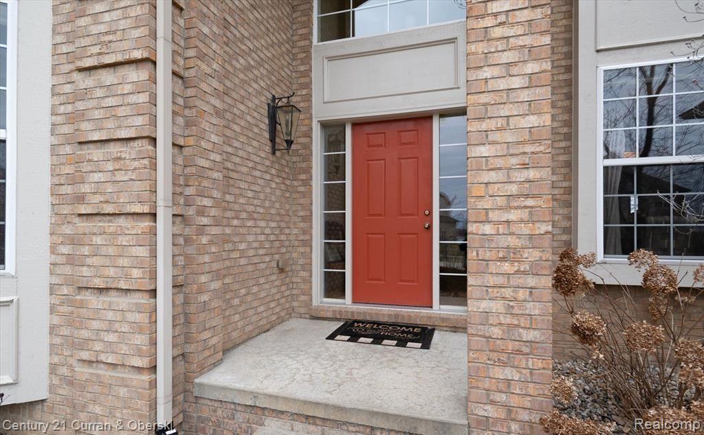 Van Buren Charter Township, Michigan, 48111, United States, 4 Bedrooms Bedrooms, ,5 BathroomsBathrooms,Residential,For Sale,2013024