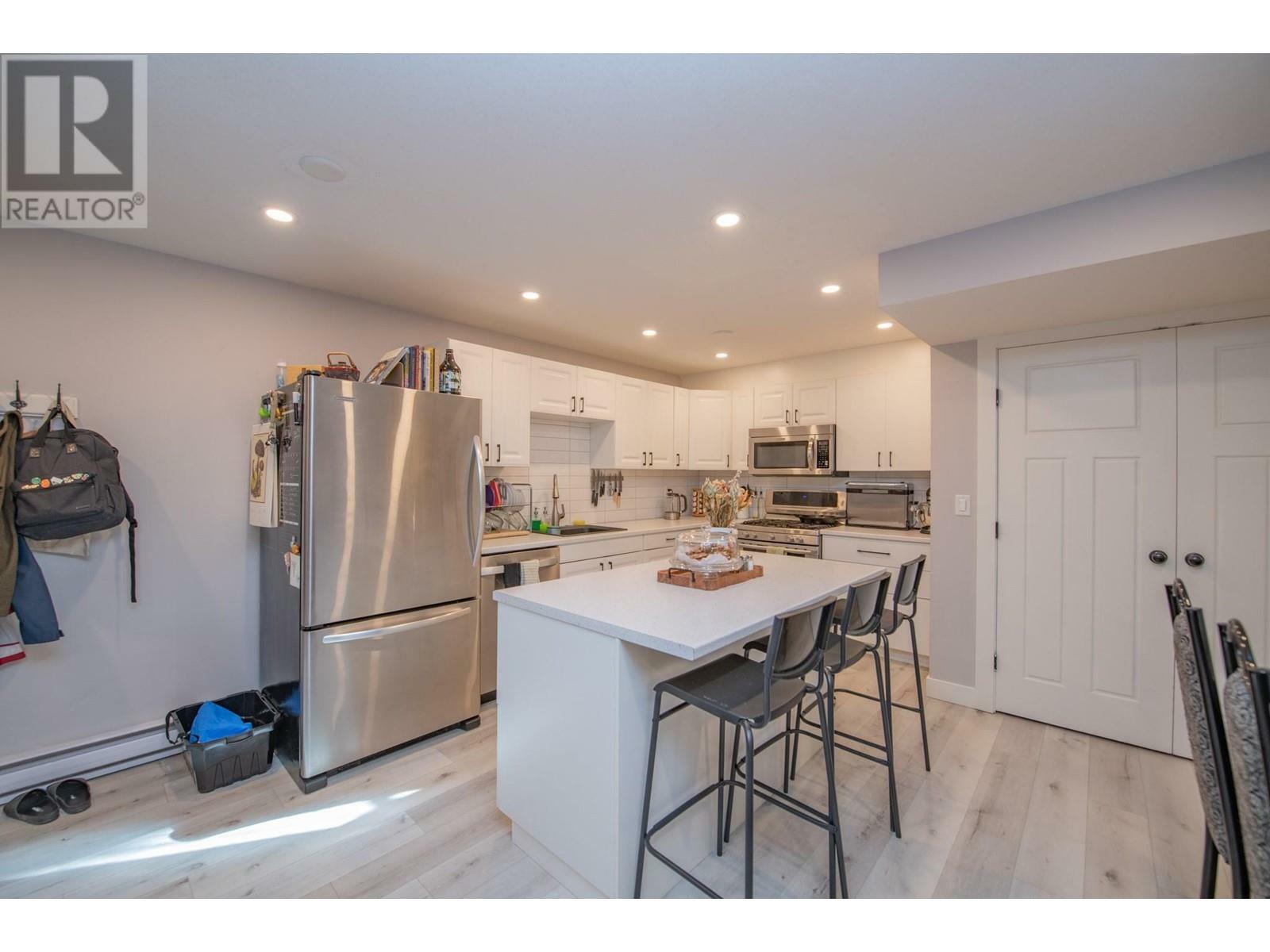 ARMSTRONG, British Columbia, V4Y 0X9, CA, 6 Bedrooms Bedrooms, ,3 BathroomsBathrooms,Residential,For Sale,1838697