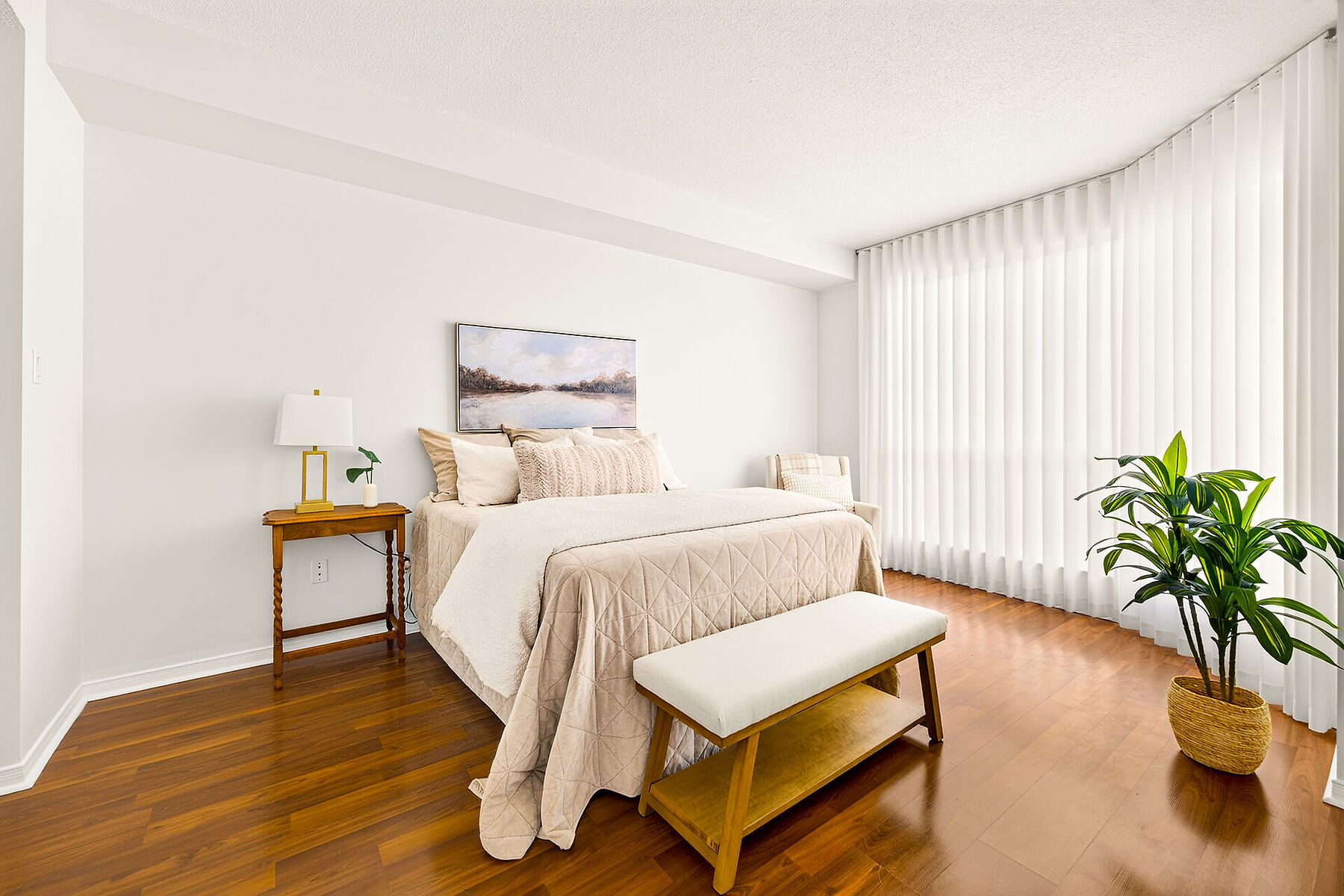  Desirable Waterfront Condo - 物件實景