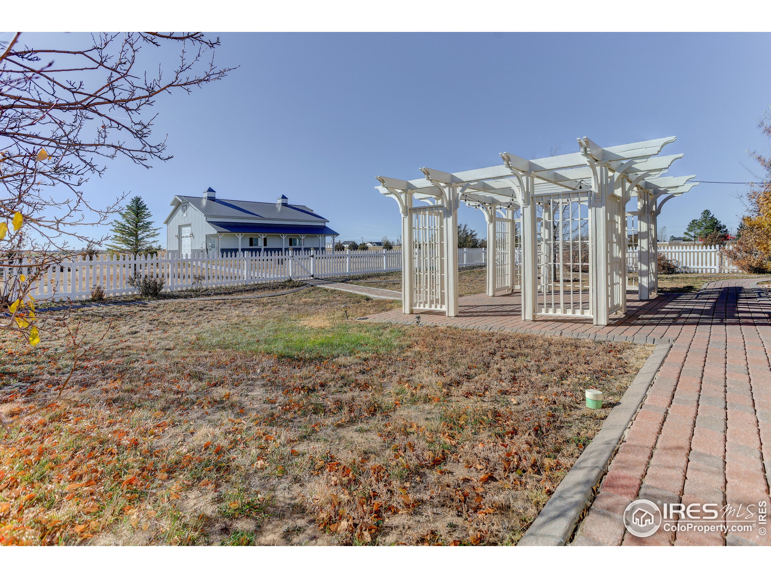 Strasburg, Colorado, 80136, United States, 3 Bedrooms Bedrooms, ,4 BathroomsBathrooms,Residential,For Sale,1991126