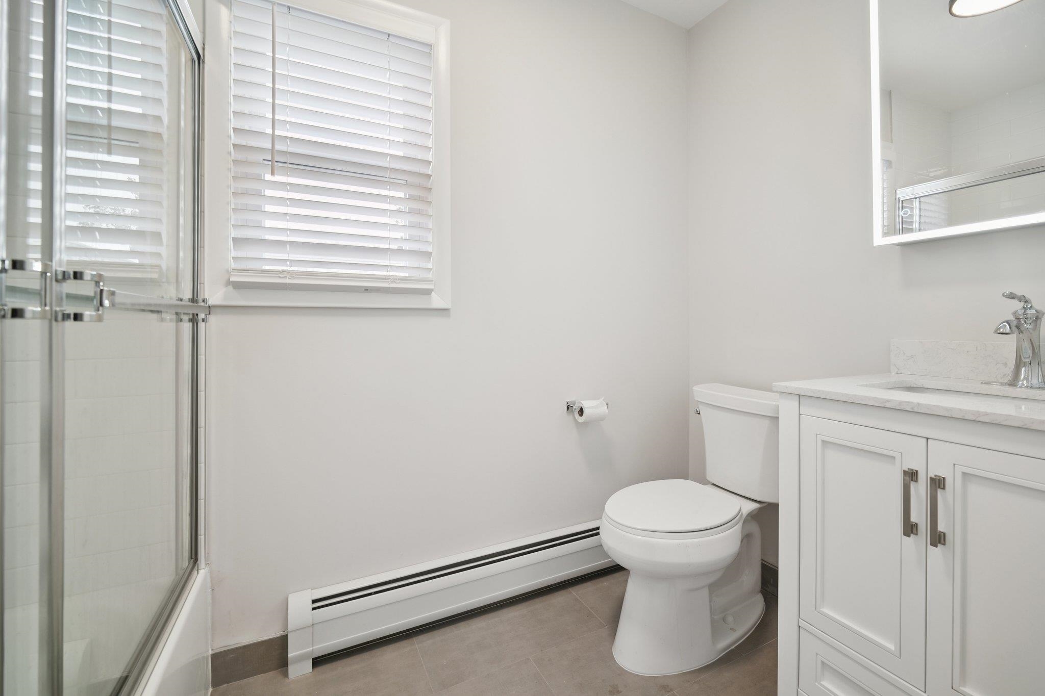 South Hackensack, New Jersey, 07606, United States, 4 Bedrooms Bedrooms, ,2 BathroomsBathrooms,Residential,For Sale,1978982