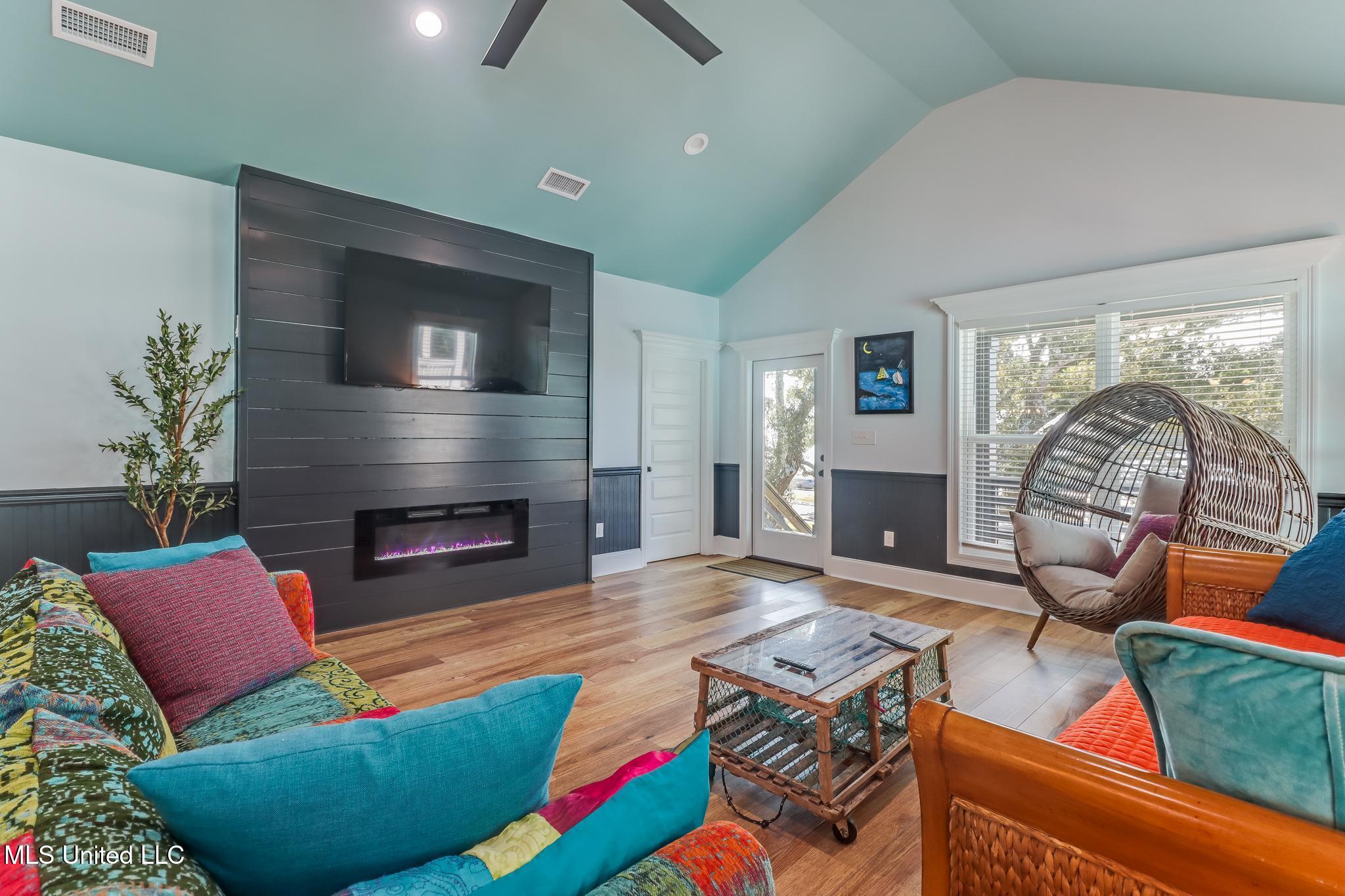 Long Beach, Mississippi, 39560, United States, 4 Bedrooms Bedrooms, ,3 BathroomsBathrooms,Residential,For Sale,1950837