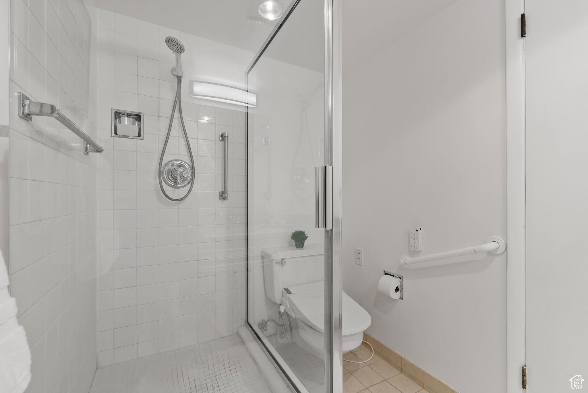 Salt Lake City, Utah, 84108, United States, 2 Bedrooms Bedrooms, ,1 BathroomBathrooms,Residential,For Sale,1882344