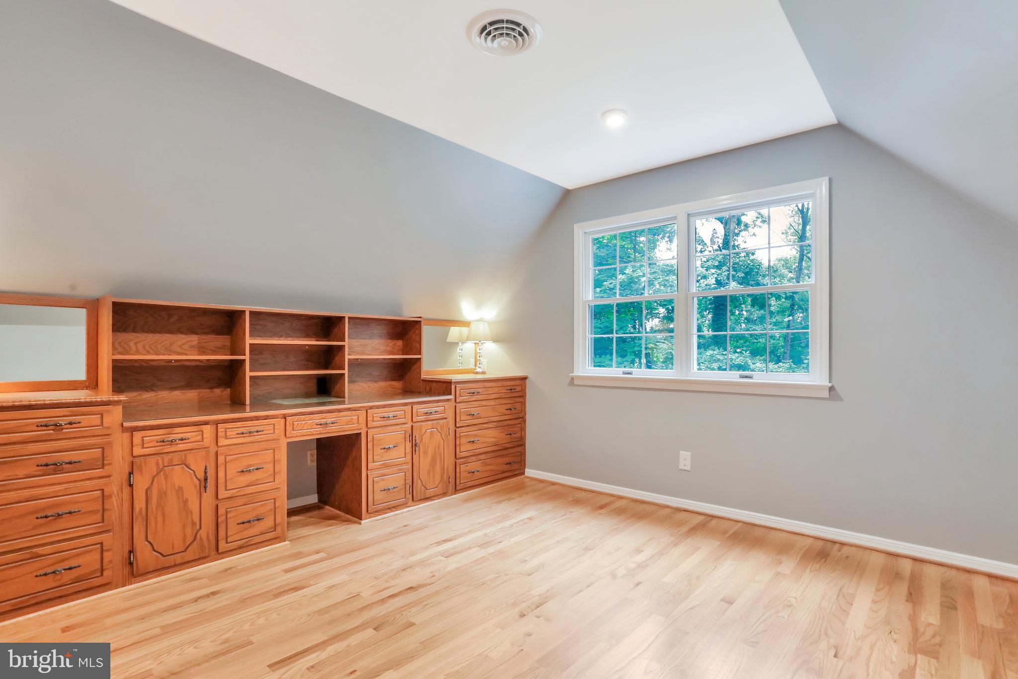 Mercersburg, Pennsylvania, 17236, United States, 4 Bedrooms Bedrooms, ,3 BathroomsBathrooms,Residential,For Sale,1978104