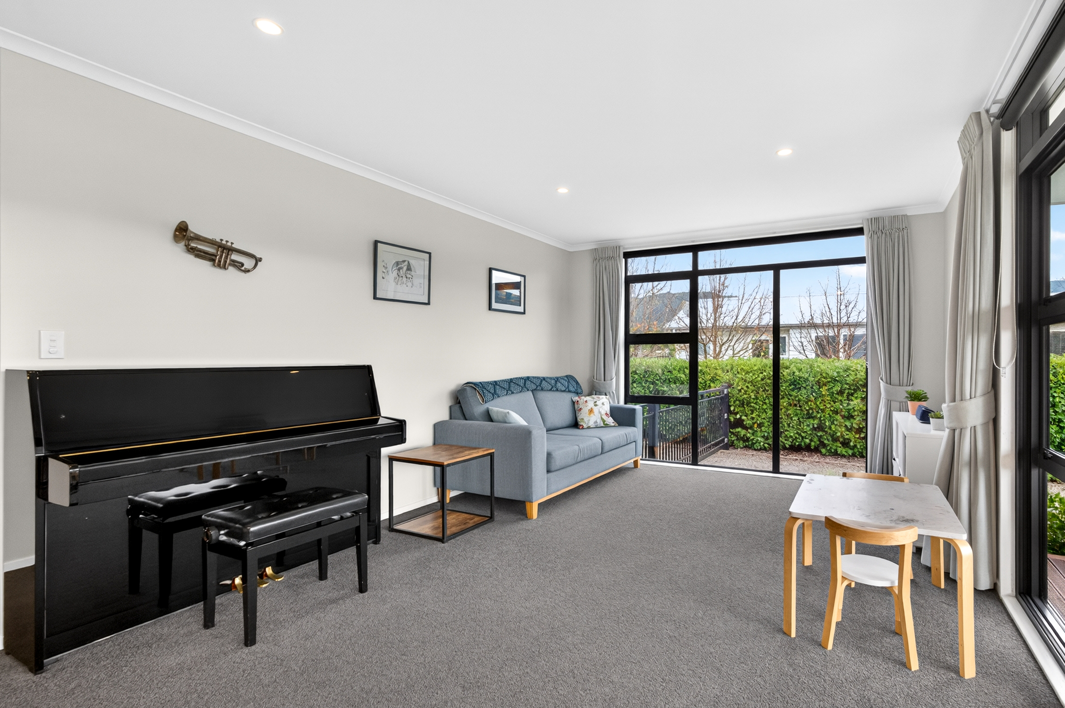  Bright, Modern Living with Private Appeal - 物件實景