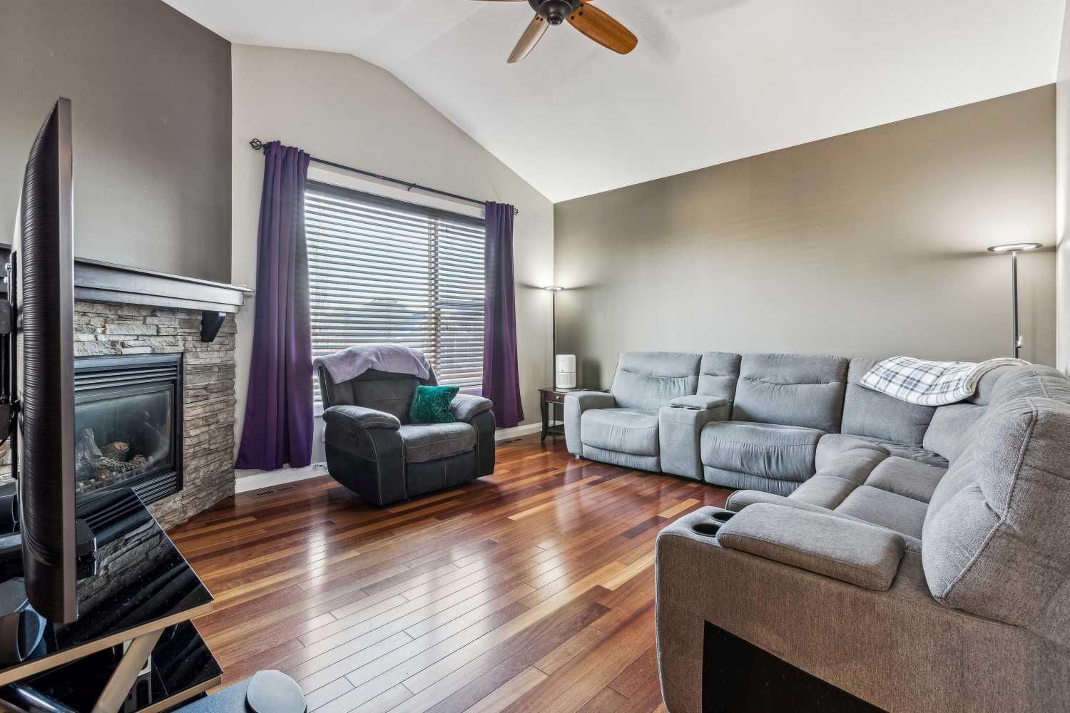 OKOTOKS, Alberta, T1S 0K1, CA, 4 Bedrooms Bedrooms, ,3 BathroomsBathrooms,Residential,For Sale,1948966