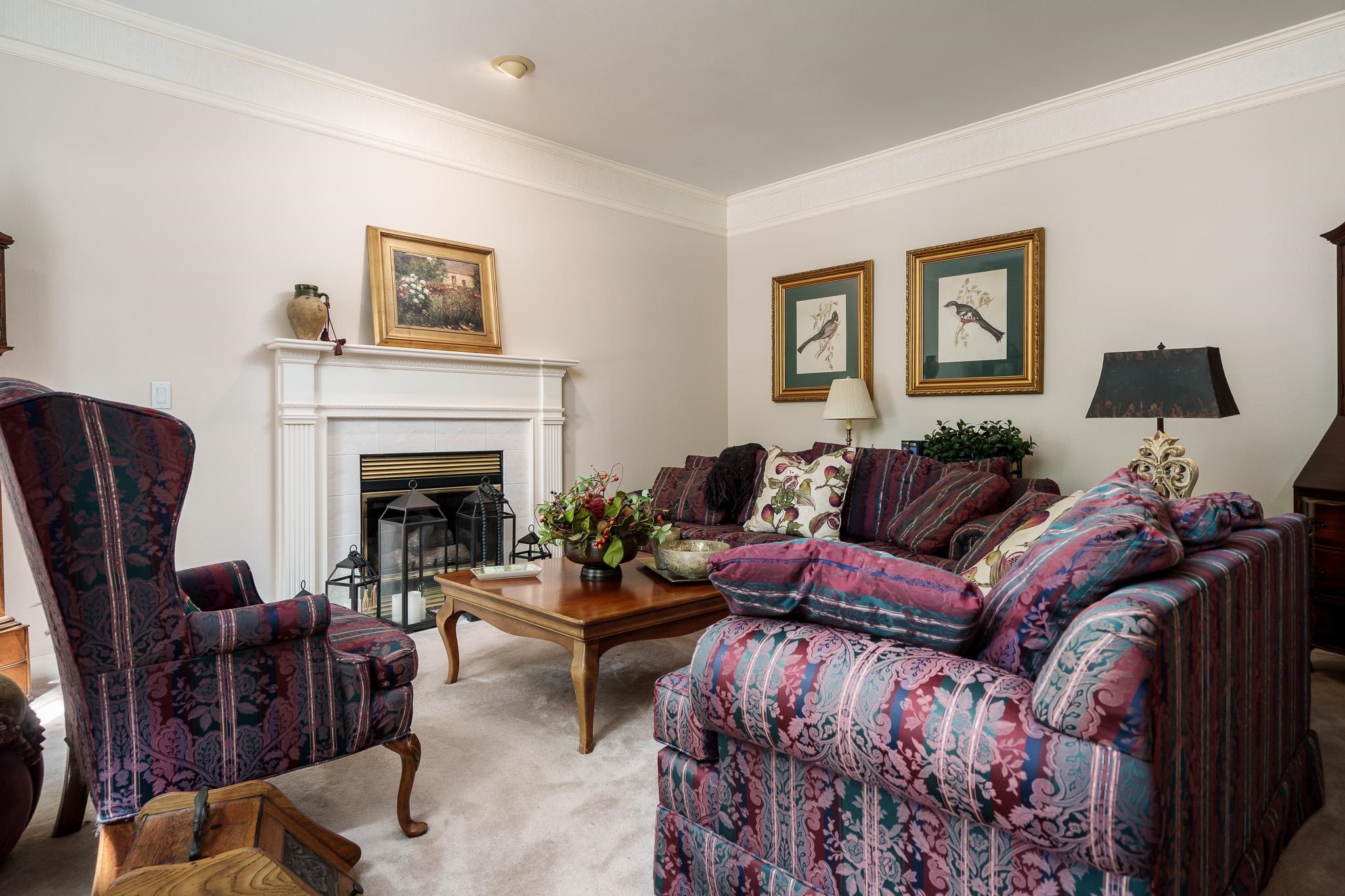 Rockford, Illinois, 61107, United States, 4 Bedrooms Bedrooms, ,5 BathroomsBathrooms,Residential,For Sale,1928082