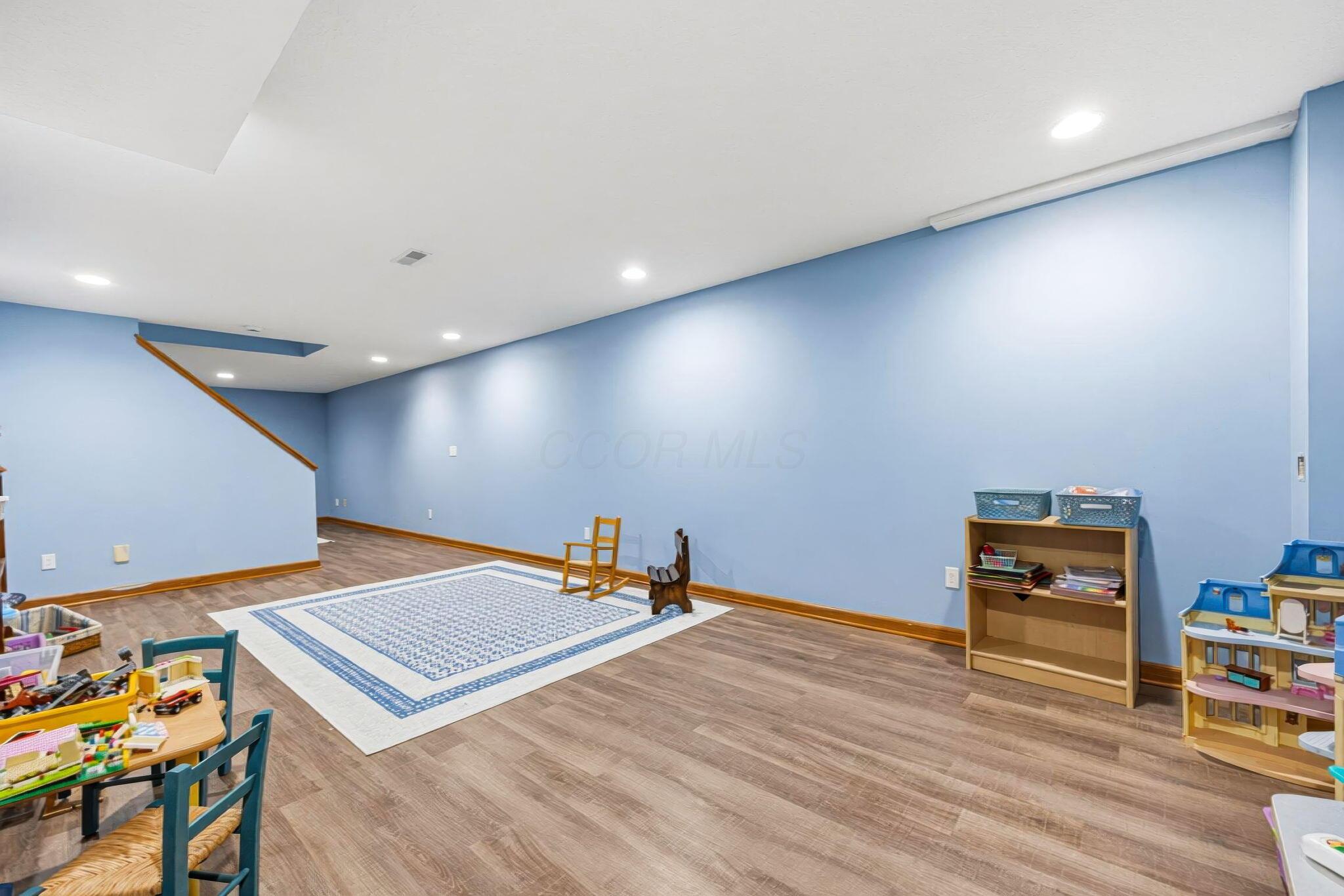 Lewis Center, Ohio, 43035, United States, 4 Bedrooms Bedrooms, ,2 BathroomsBathrooms,Residential,For Sale,2048697