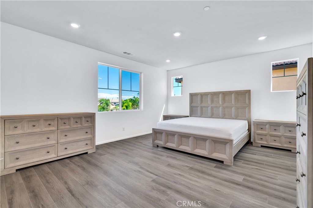 Menifee, California, 92584, United States, 5 Bedrooms Bedrooms, ,3 BathroomsBathrooms,Residential,For Sale,1936987