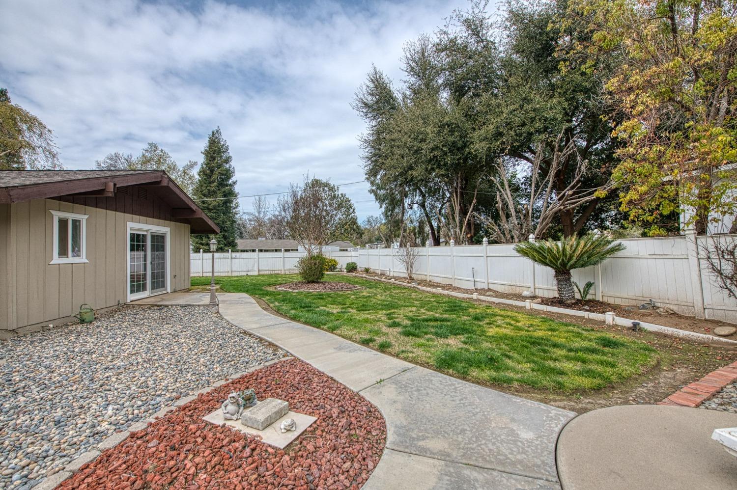 Sanger, California, 93657, United States, 4 Bedrooms Bedrooms, ,3 BathroomsBathrooms,Residential,For Sale,1897829