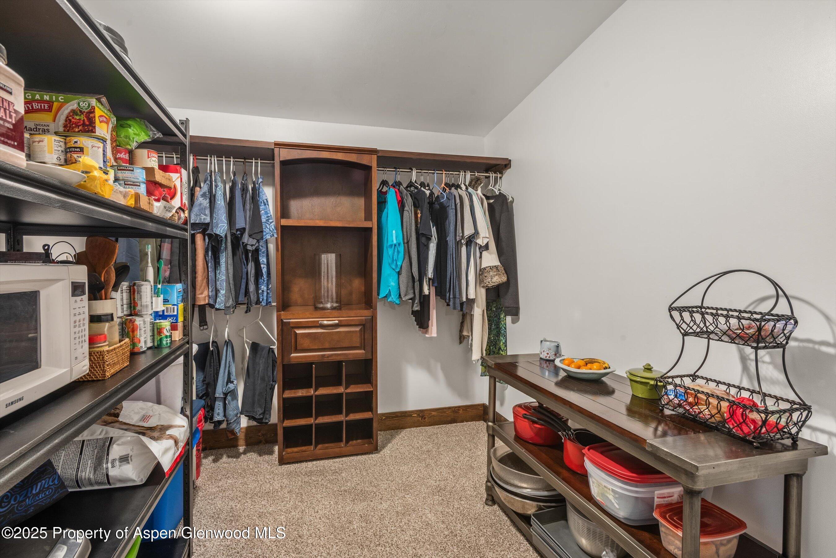 Marble, Colorado, 81623, United States, 2 Bedrooms Bedrooms, ,2 BathroomsBathrooms,Residential,For Sale,1862307