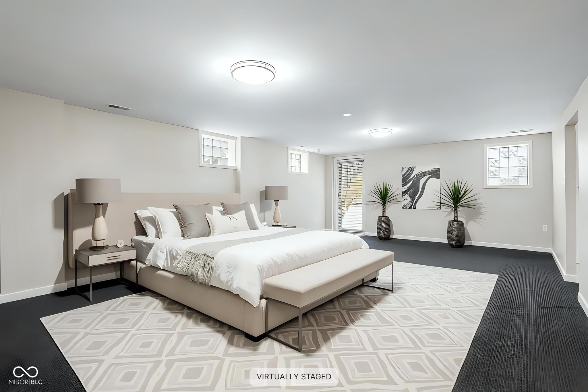 Indianapolis, Indiana, 46226, United States, 6 Bedrooms Bedrooms, ,7 BathroomsBathrooms,Residential,For Sale,1998001