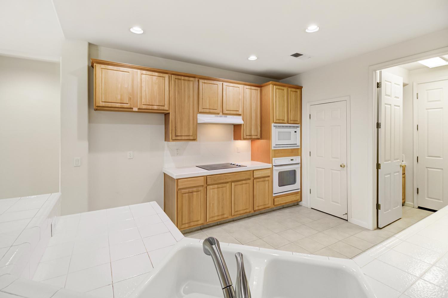 Ione, California, 95640, United States, 3 Bedrooms Bedrooms, ,2 BathroomsBathrooms,Residential,For Sale,1997452