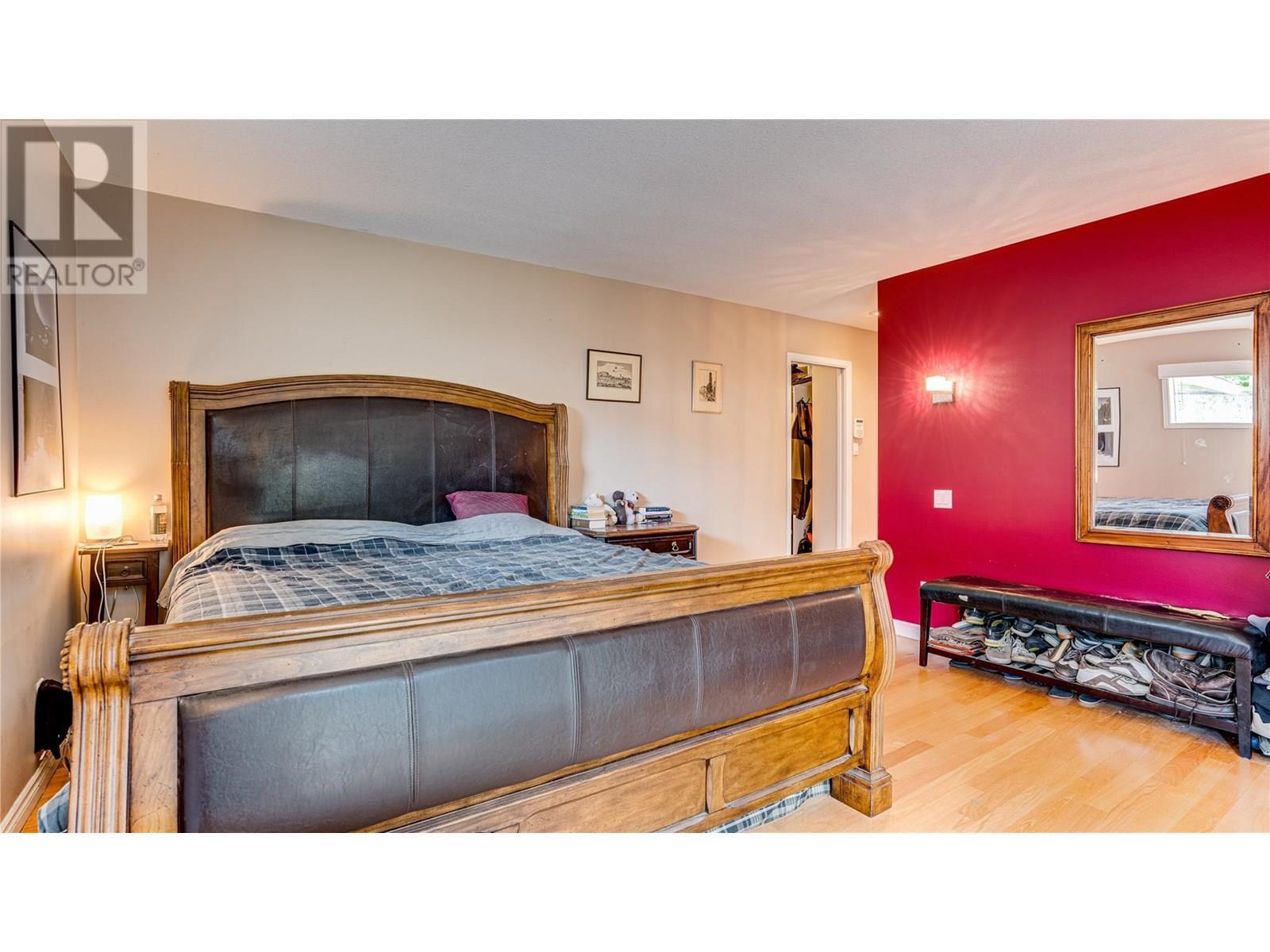 VERNON, British Columbia, V1B 2W8, CA, 5 Bedrooms Bedrooms, ,3 BathroomsBathrooms,Residential,For Sale,1901364