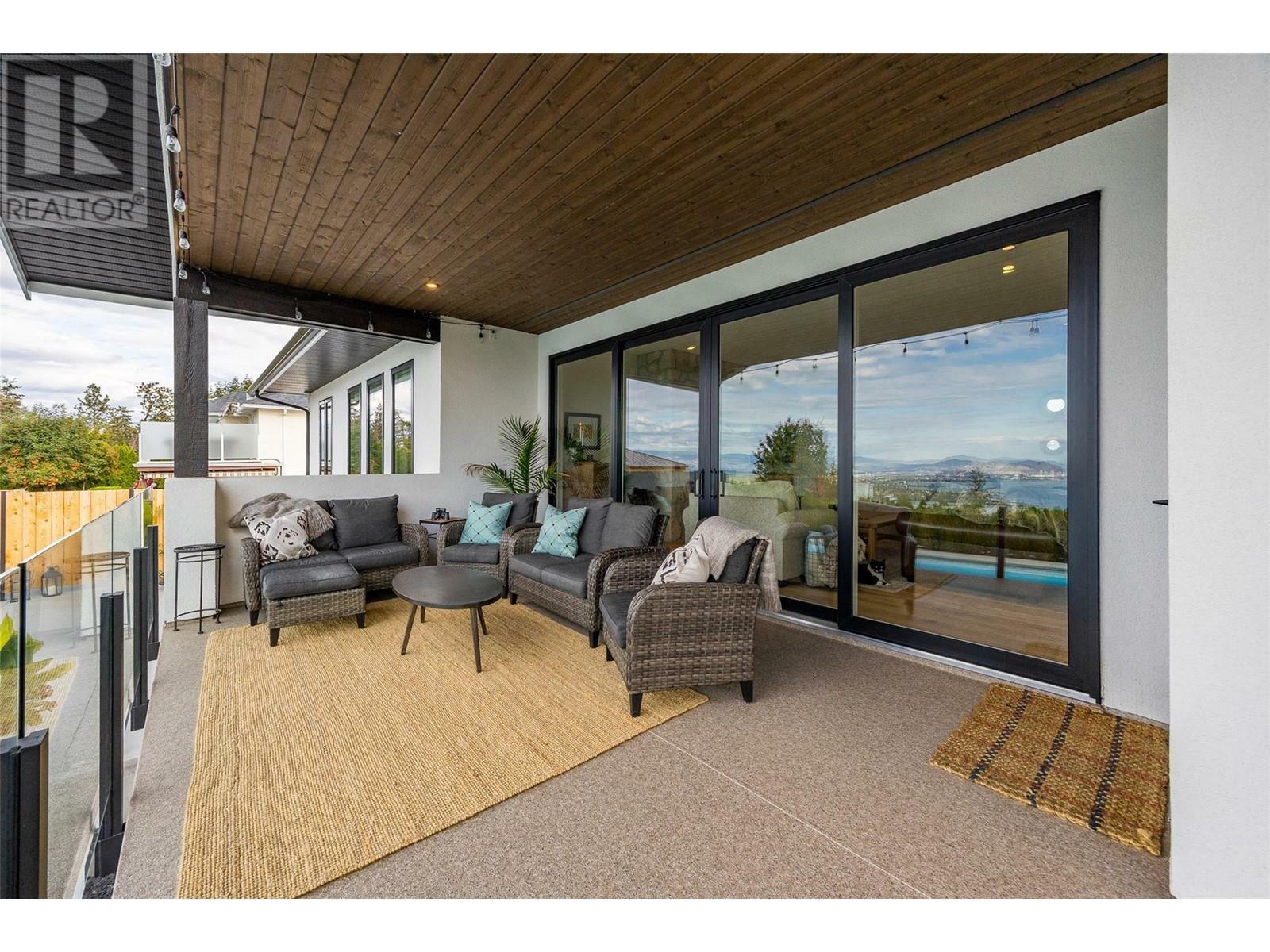 KELOWNA, British Columbia, V1W 4L1, CA, 4 Bedrooms Bedrooms, ,4 BathroomsBathrooms,Residential,For Sale,1838056