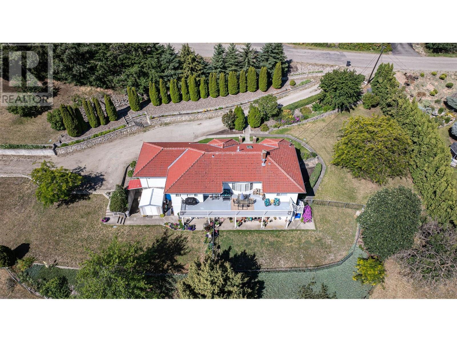 VERNON, British Columbia, V1H 1X1, CA, 4 Bedrooms Bedrooms, ,3 BathroomsBathrooms,Residential,For Sale,1948801