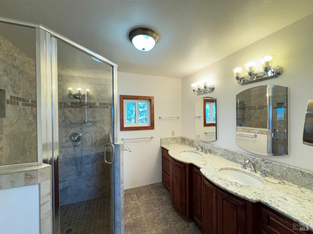 Lakeport, California, 95453, United States, 4 Bedrooms Bedrooms, ,3 BathroomsBathrooms,Residential,For Sale,2015104