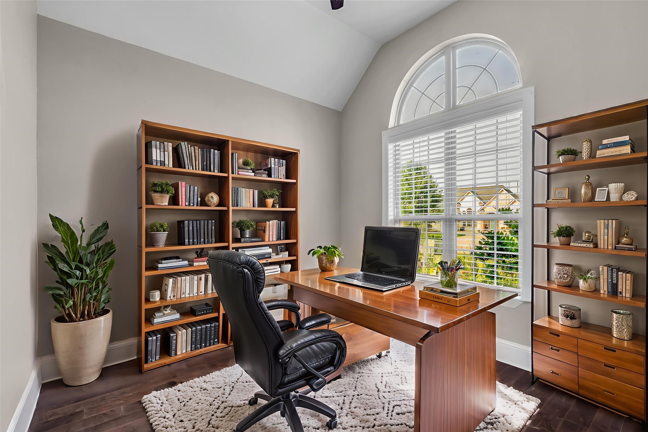 Montgomery, Texas, 77356, United States, 4 Bedrooms Bedrooms, ,4 BathroomsBathrooms,Residential,For Sale,1911763