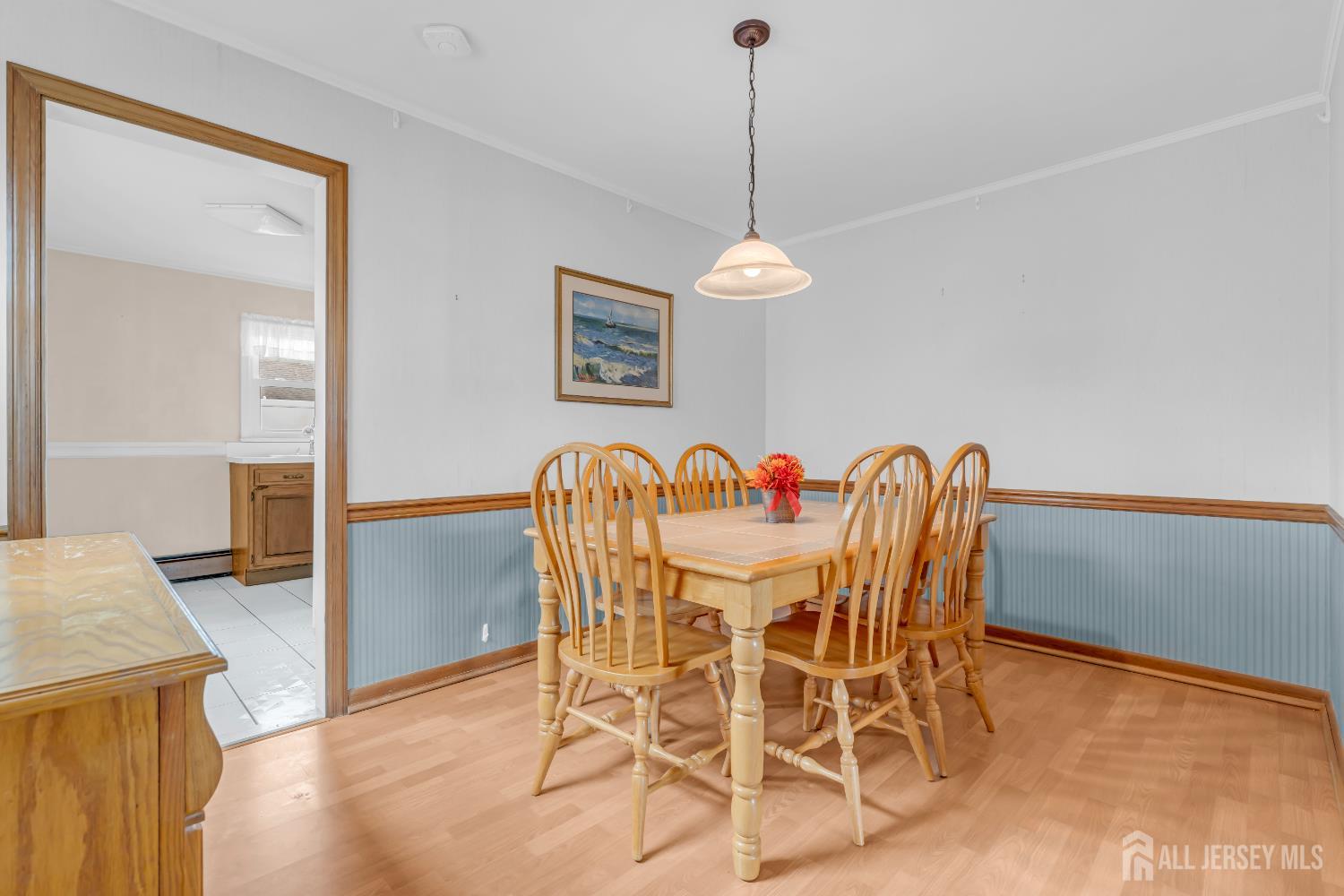 Iselin, New Jersey, 08830, United States, 3 Bedrooms Bedrooms, ,2 BathroomsBathrooms,Residential,For Sale,1966182