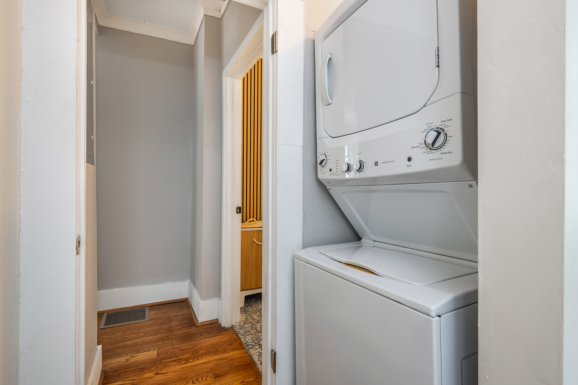  Beautifully Renovated Bungalow Located in Berkeley Park - 物件實景