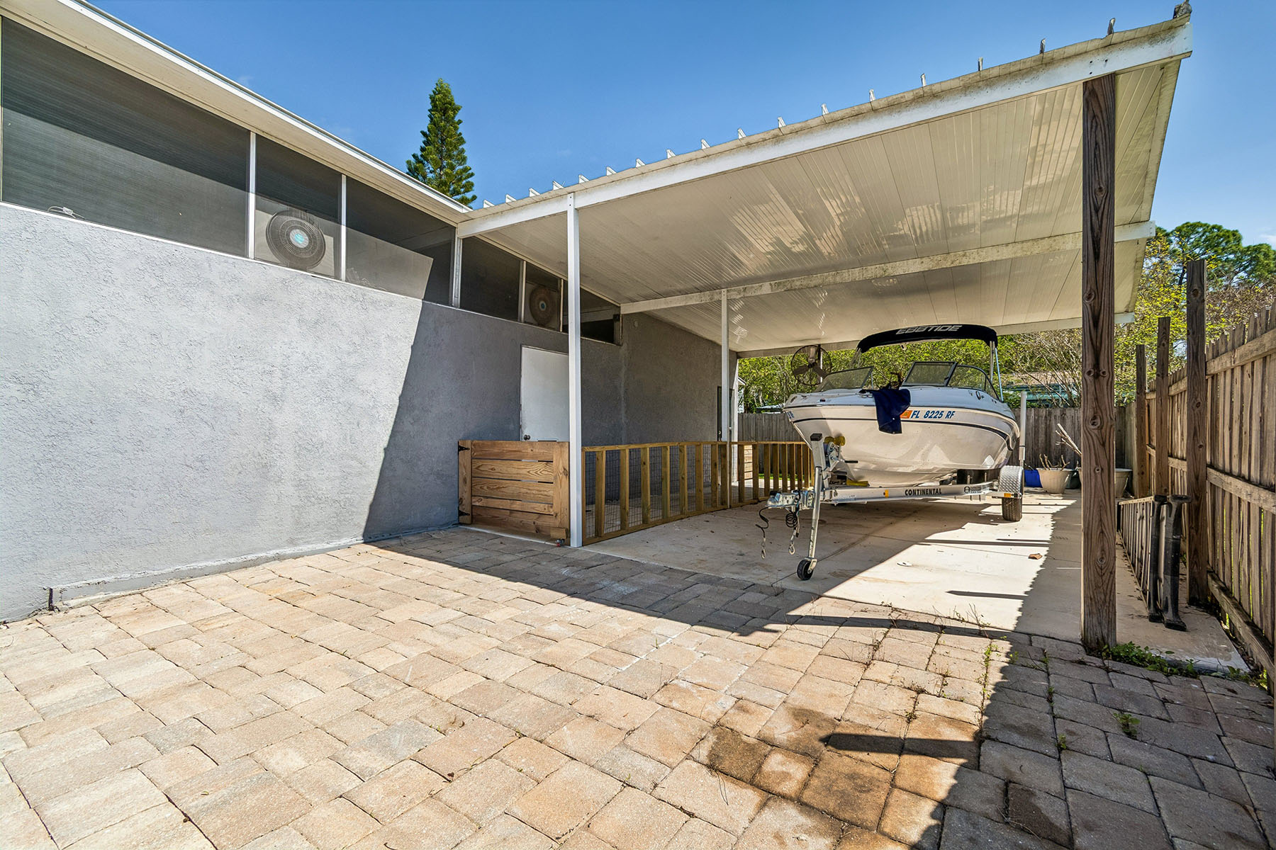  LAKE PADGETT - 物件實景