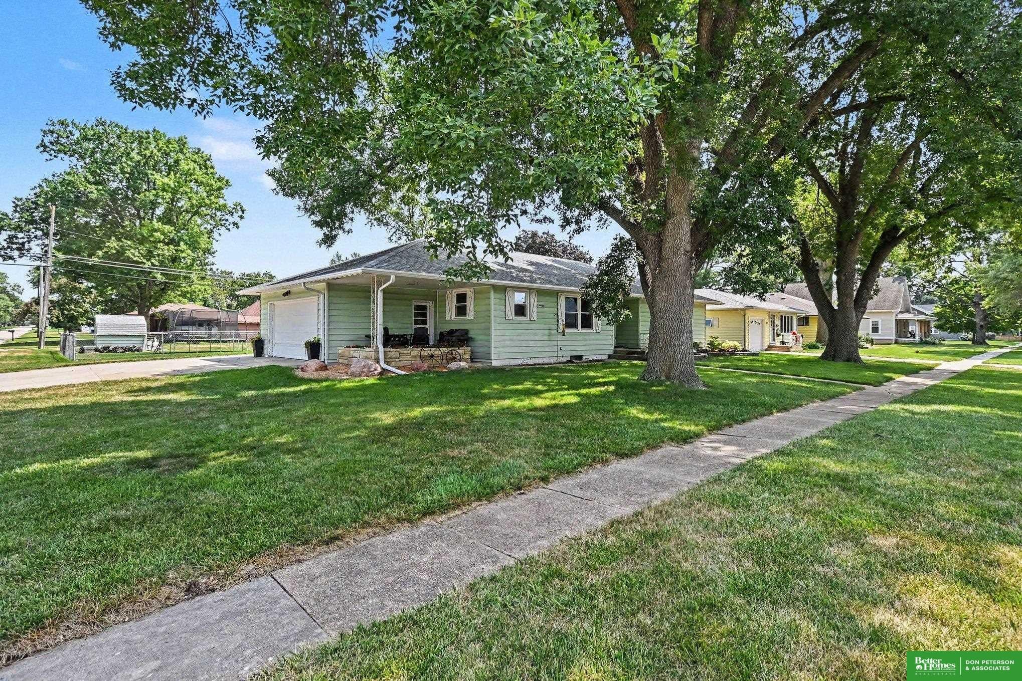 4th St, David City, NE 68632 #1