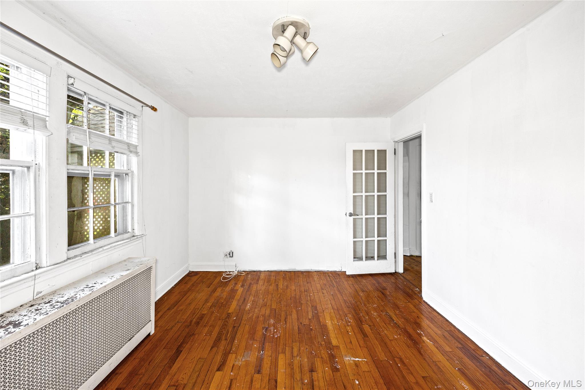 Uniondale, New York, 11553, United States, 4 Bedrooms Bedrooms, ,3 BathroomsBathrooms,Residential,For Sale,2049271