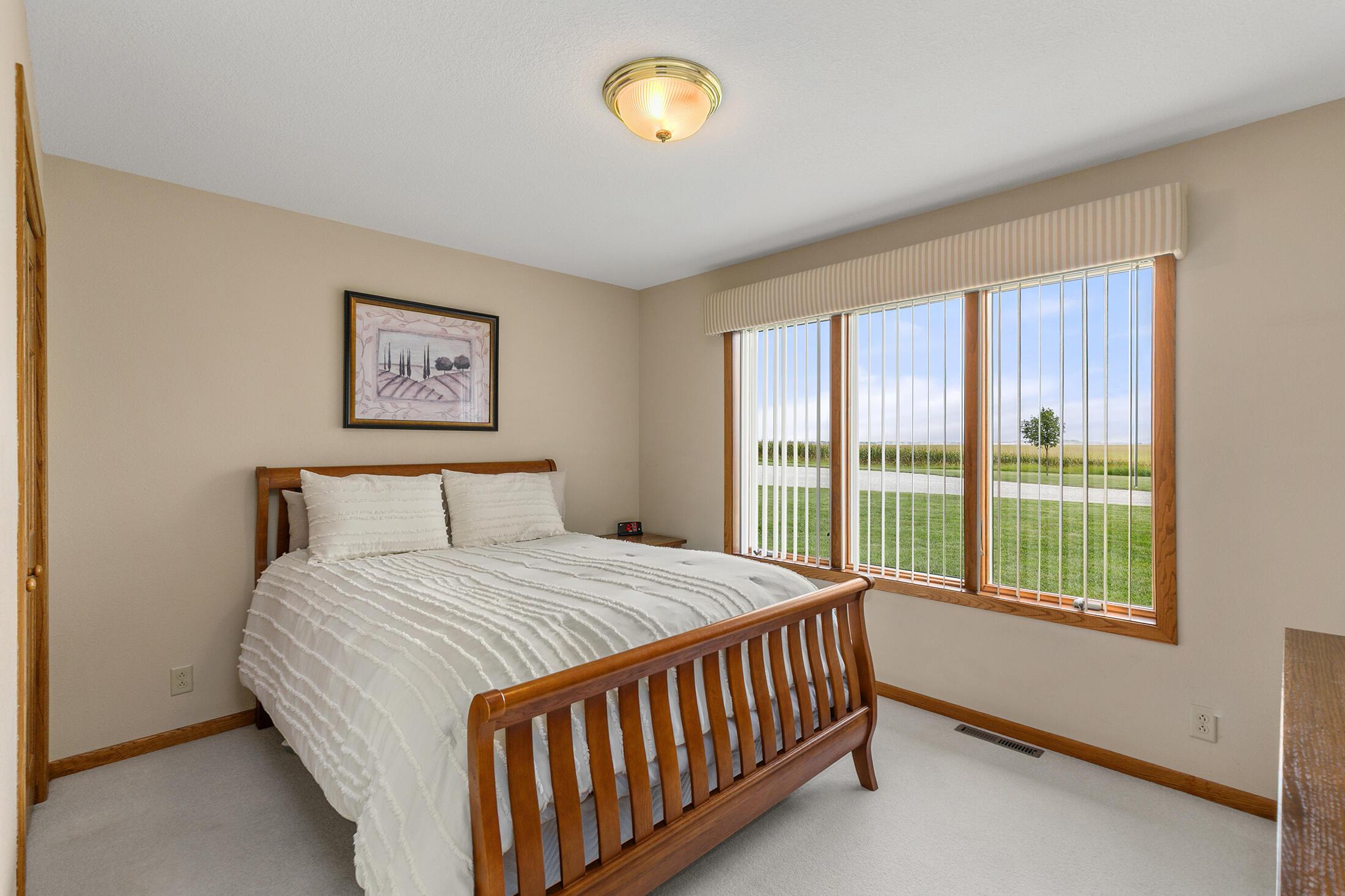 Jewell, Iowa, 50130, United States, 3 Bedrooms Bedrooms, ,4 BathroomsBathrooms,Residential,For Sale,1922792