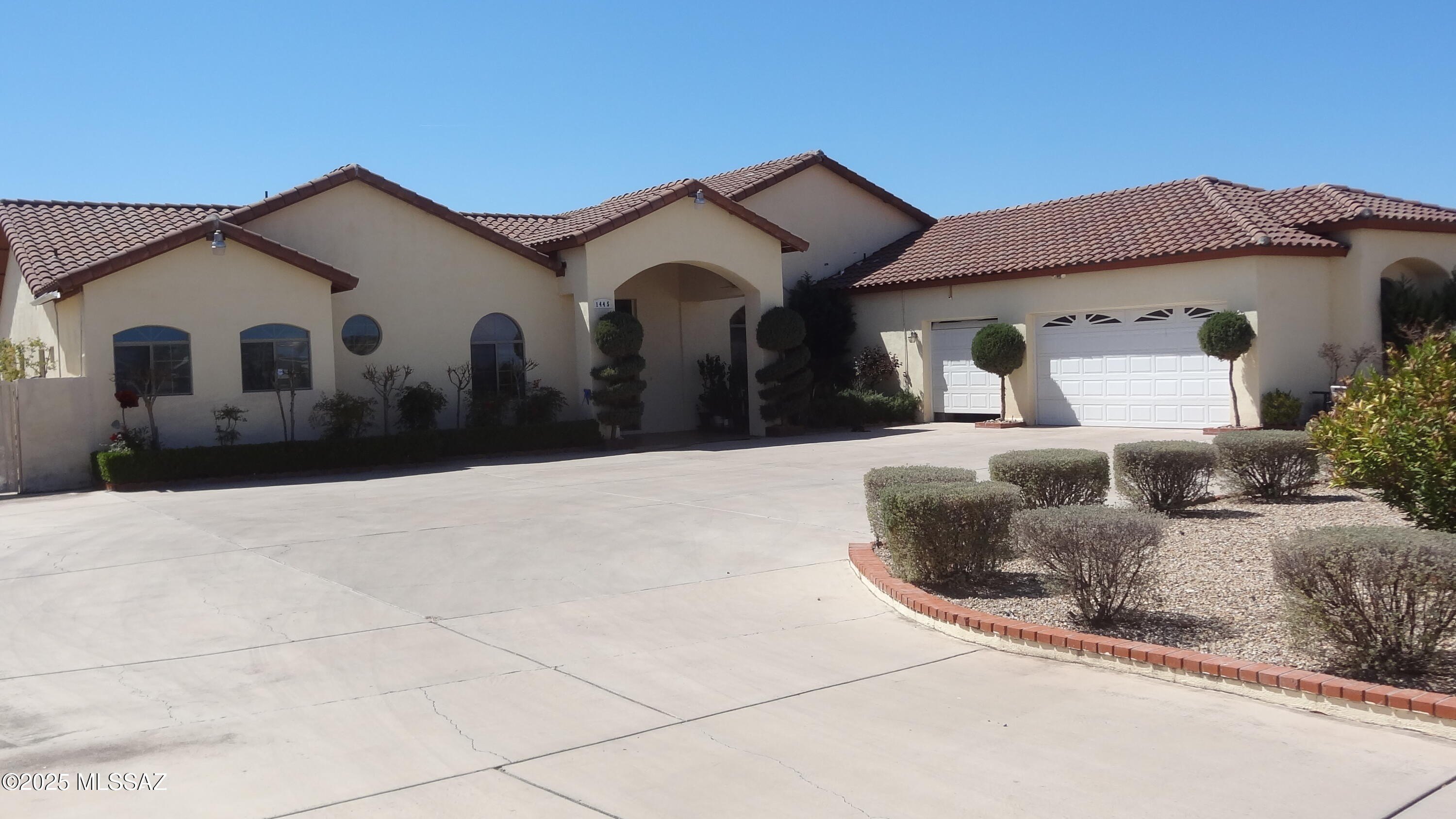 Nogales, Arizona, 85621, United States, 4 Bedrooms Bedrooms, ,4 BathroomsBathrooms,Residential,For Sale,1865061