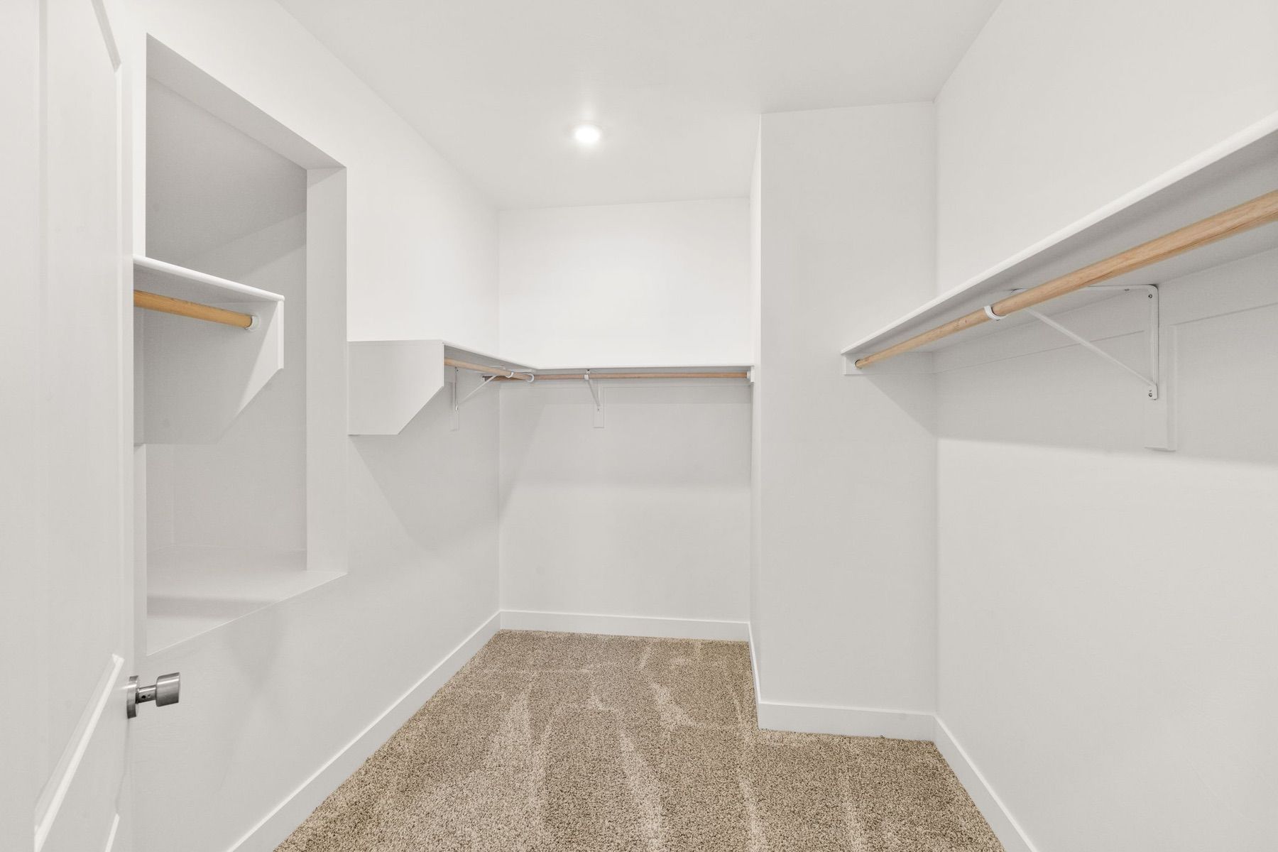  707 Thrice Loop - 物件實景