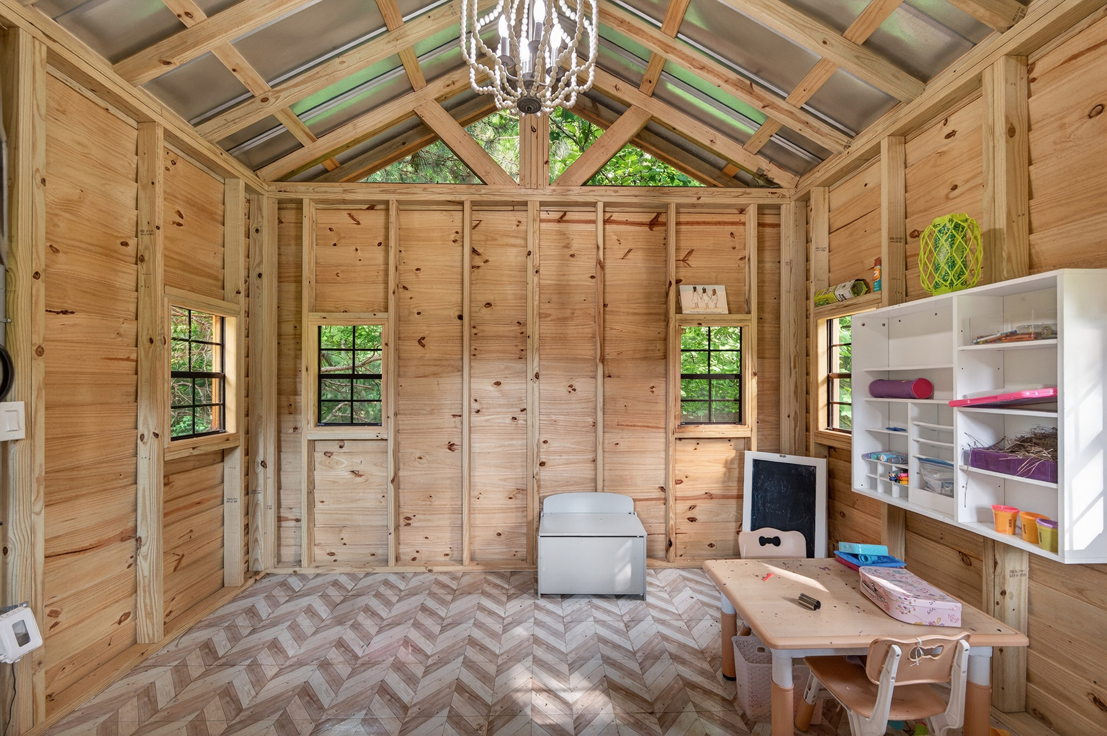  Nestled on a Quiet Cul-De-Sac Lot and Backing Directly to Birmingham Park - 物件實景
