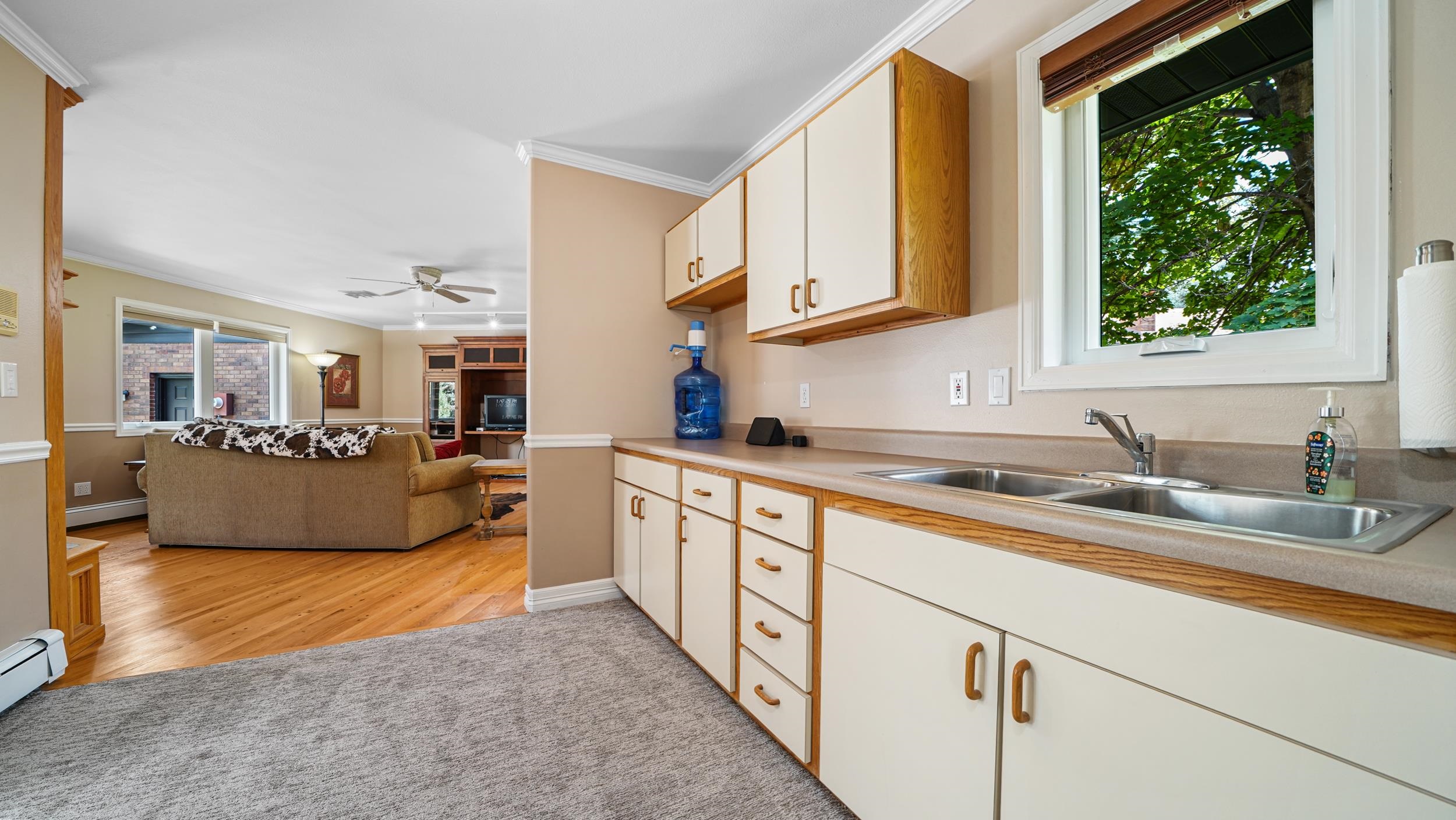 Grand Junction, Colorado, 81507, United States, 4 Bedrooms Bedrooms, ,4 BathroomsBathrooms,Residential,For Sale,1947056
