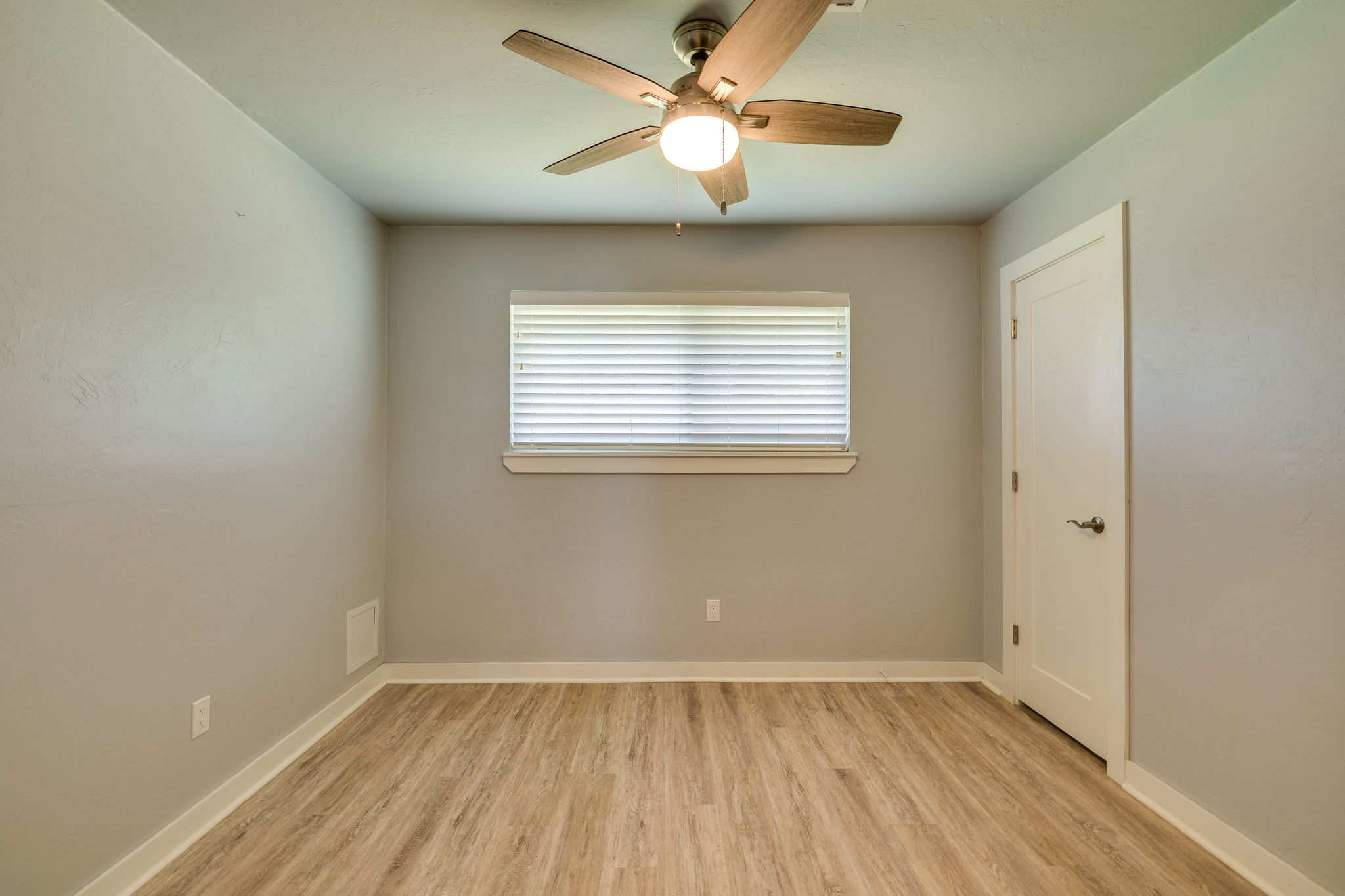  2405 Northwest 59th Street, Oklahoma City, OK 73112 - 物件實景