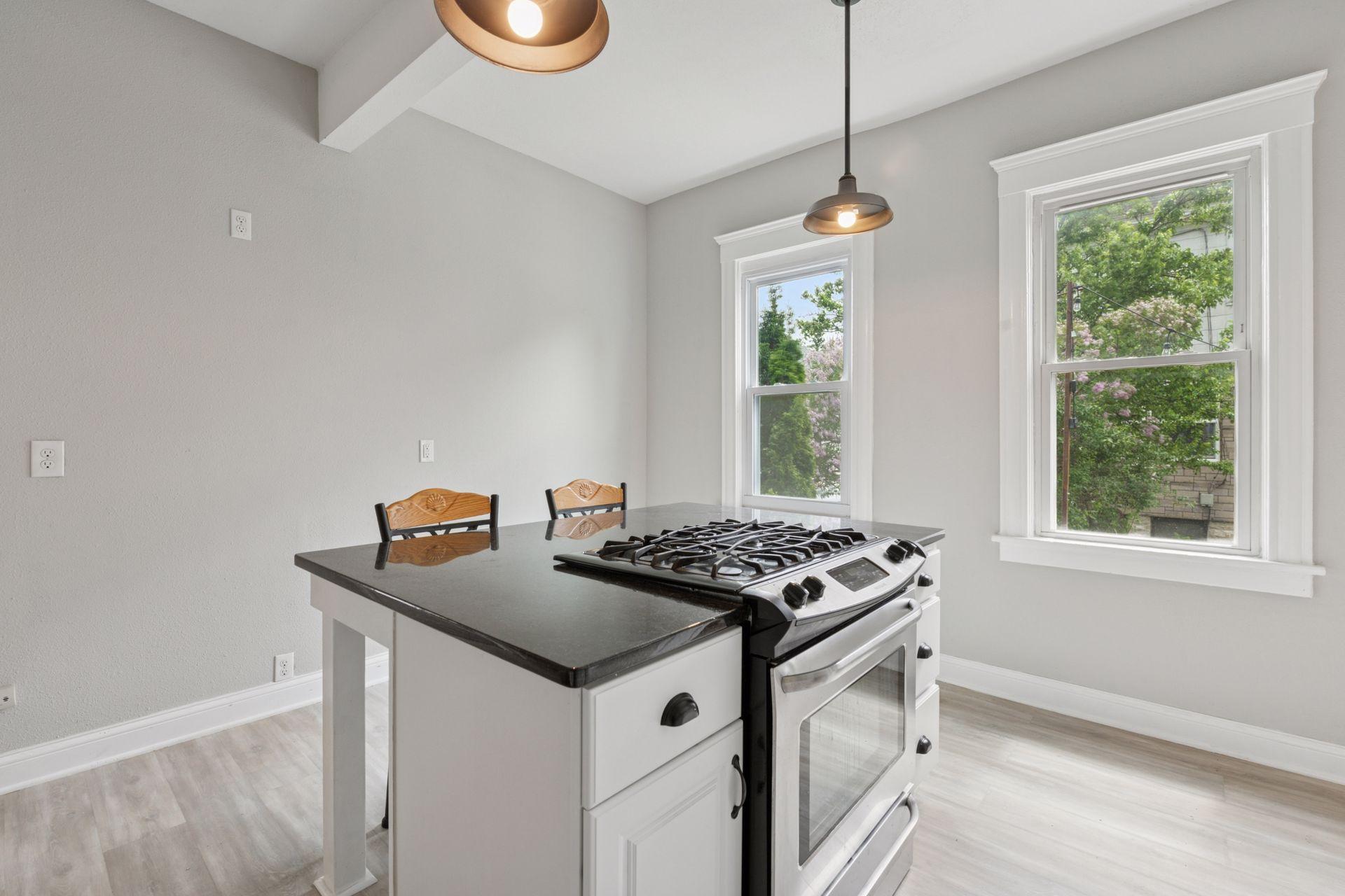 Minneapolis, Minnesota, 55408, United States, ,Residential,For Sale,1821606
