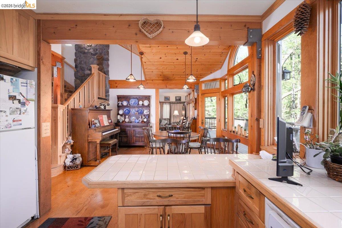 Twain Harte, California, 95383, United States, 3 Bedrooms Bedrooms, ,3 BathroomsBathrooms,Residential,For Sale,2029543