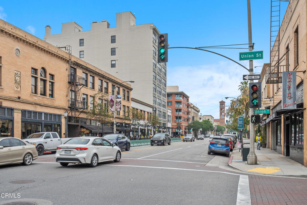 Pasadena, California, 91103, United States, 1 Bedroom Bedrooms, ,2 BathroomsBathrooms,Residential,For Sale,1849857