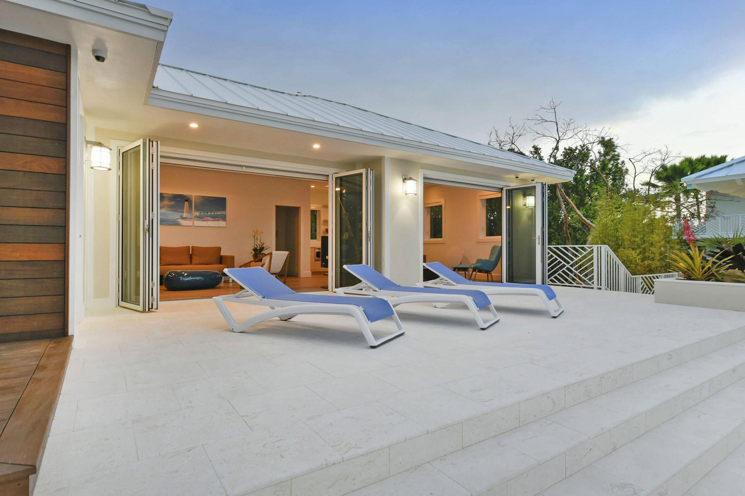 30 Ocean Front Drive, KEY LARGO, Florida, 33037, United States, 4 Bedrooms Bedrooms, ,4 BathroomsBathrooms,Residential,For Sale,30 Ocean Front Drive,1675367