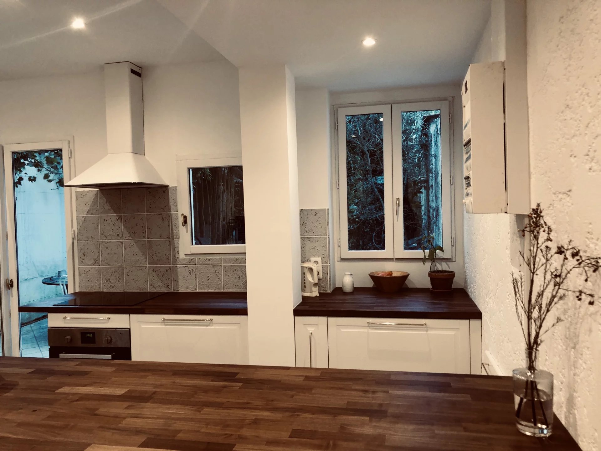 Bordeaux, New Aquitaine, 33000, FR, 5 Bedrooms Bedrooms, ,1 BathroomBathrooms,Residential,For Sale,1778999