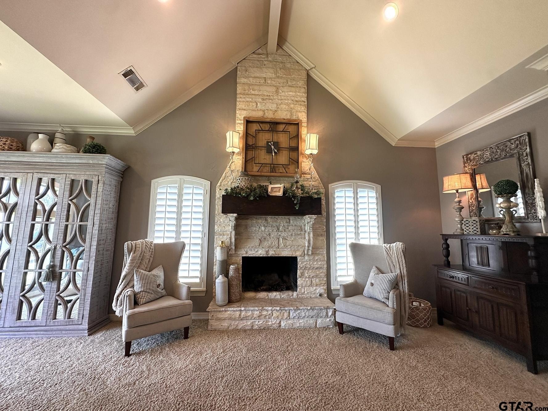 Pittsburg, Texas, 75686, United States, 5 Bedrooms Bedrooms, ,4 BathroomsBathrooms,Residential,For Sale,1978911