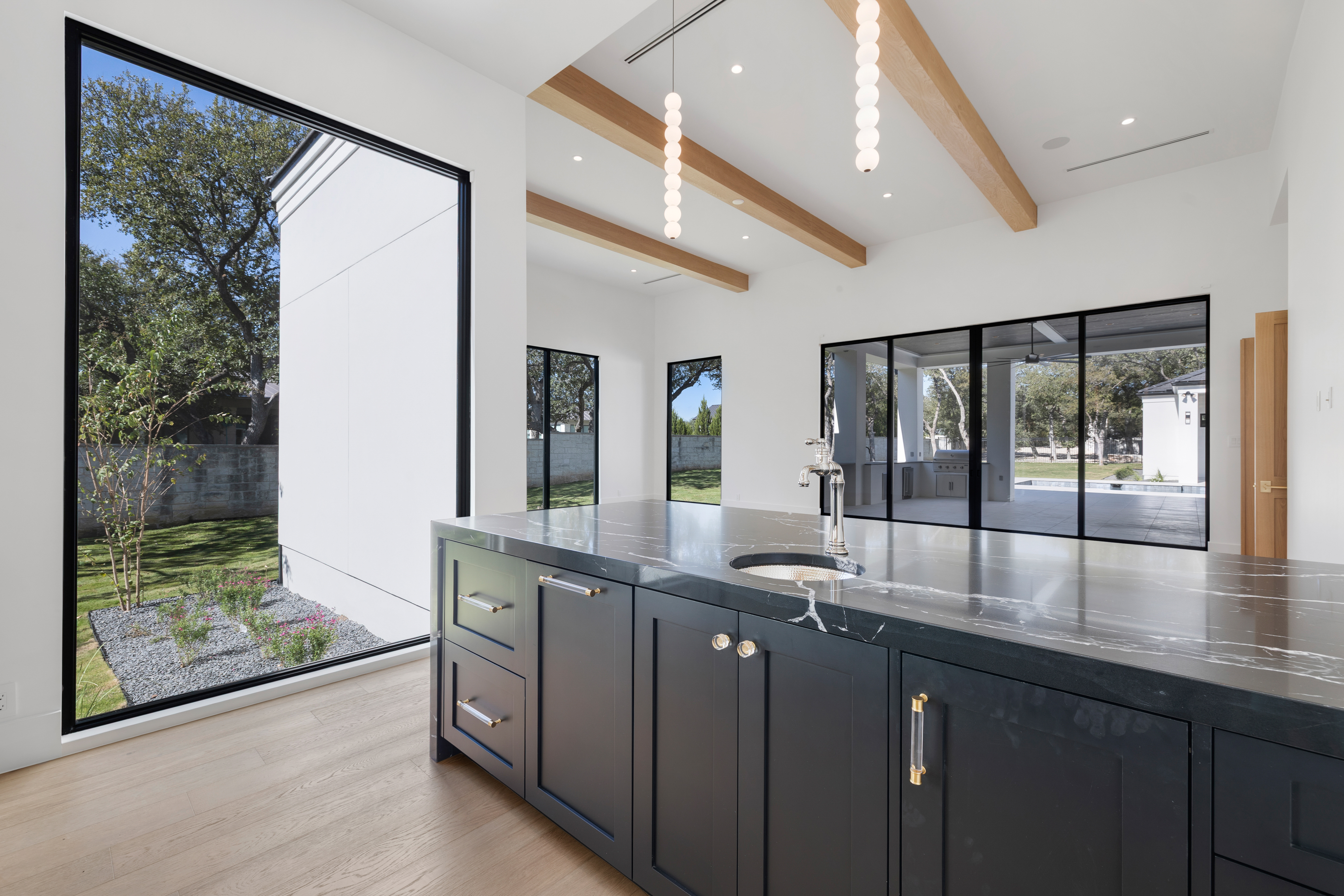  Transitional Luxury Retreat - 物件實景