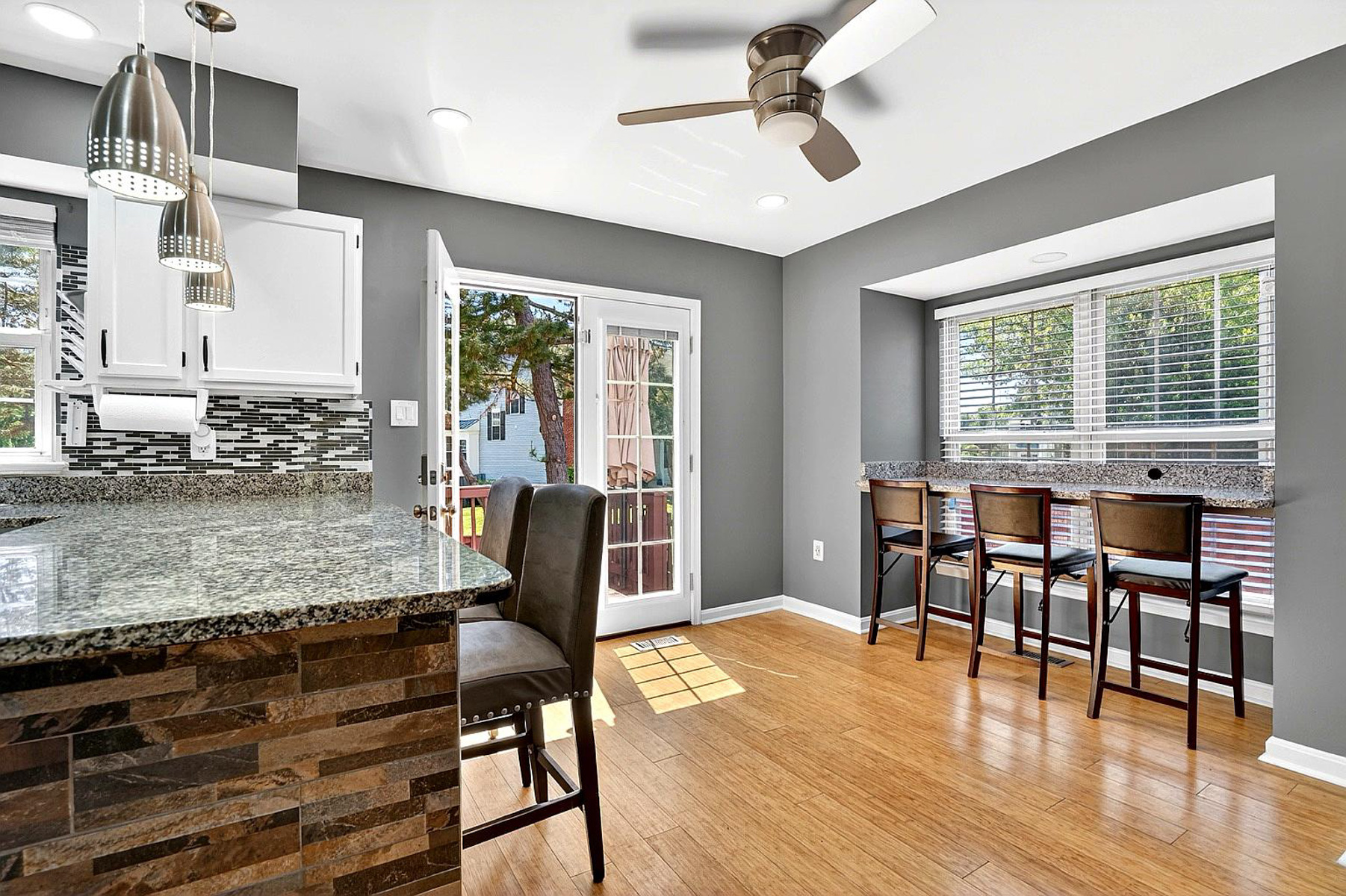  12887 Hunterbrook Drive, Woodbridge, VA, 22192 - 物件實景